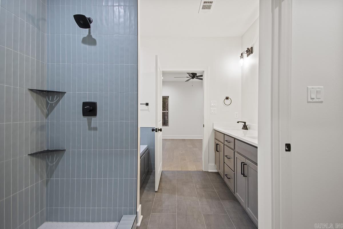 3 Promesa Lane Hot Springs Village, AR 71909