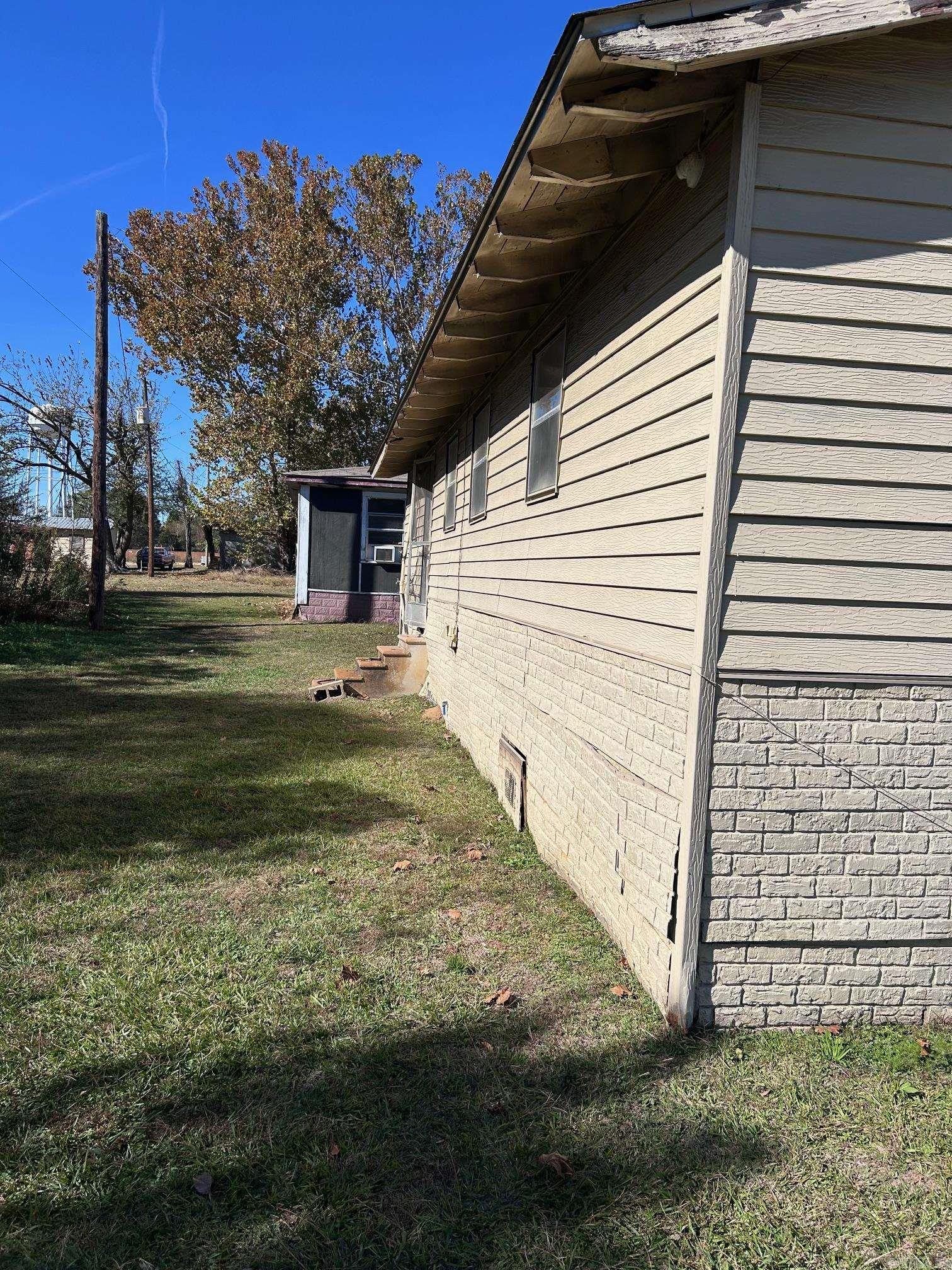 117 N Loop  Mineral Sprs., AR