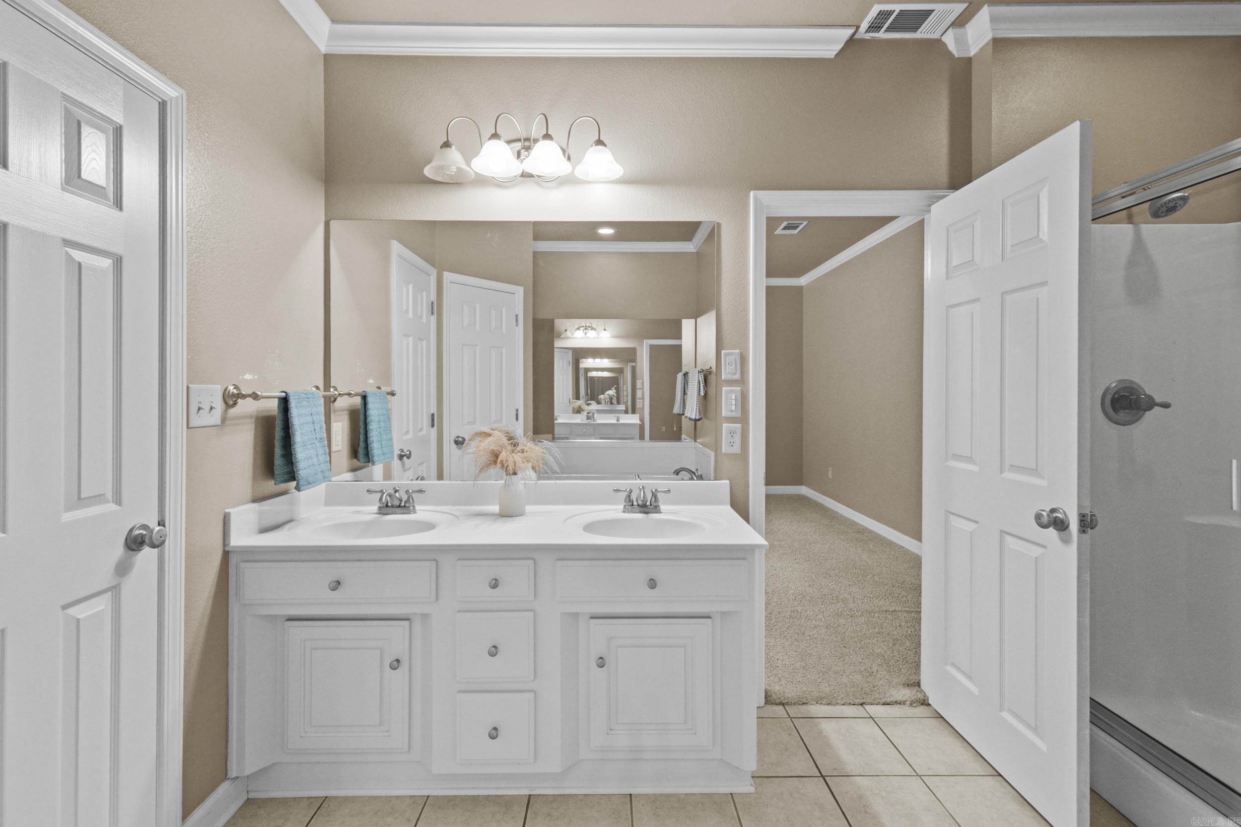 3509 S Ridge Dr Jacksonville, AR 72076