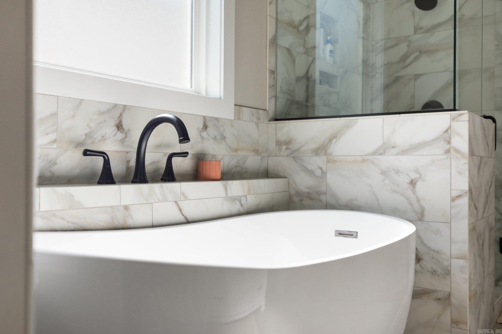 24 Mountain Brook Road Little Rock, AR 72223