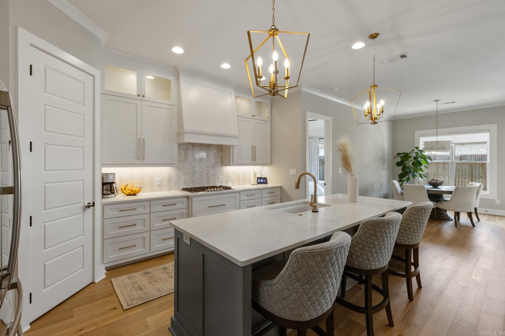 24 Mountain Brook Road Little Rock, AR 72223