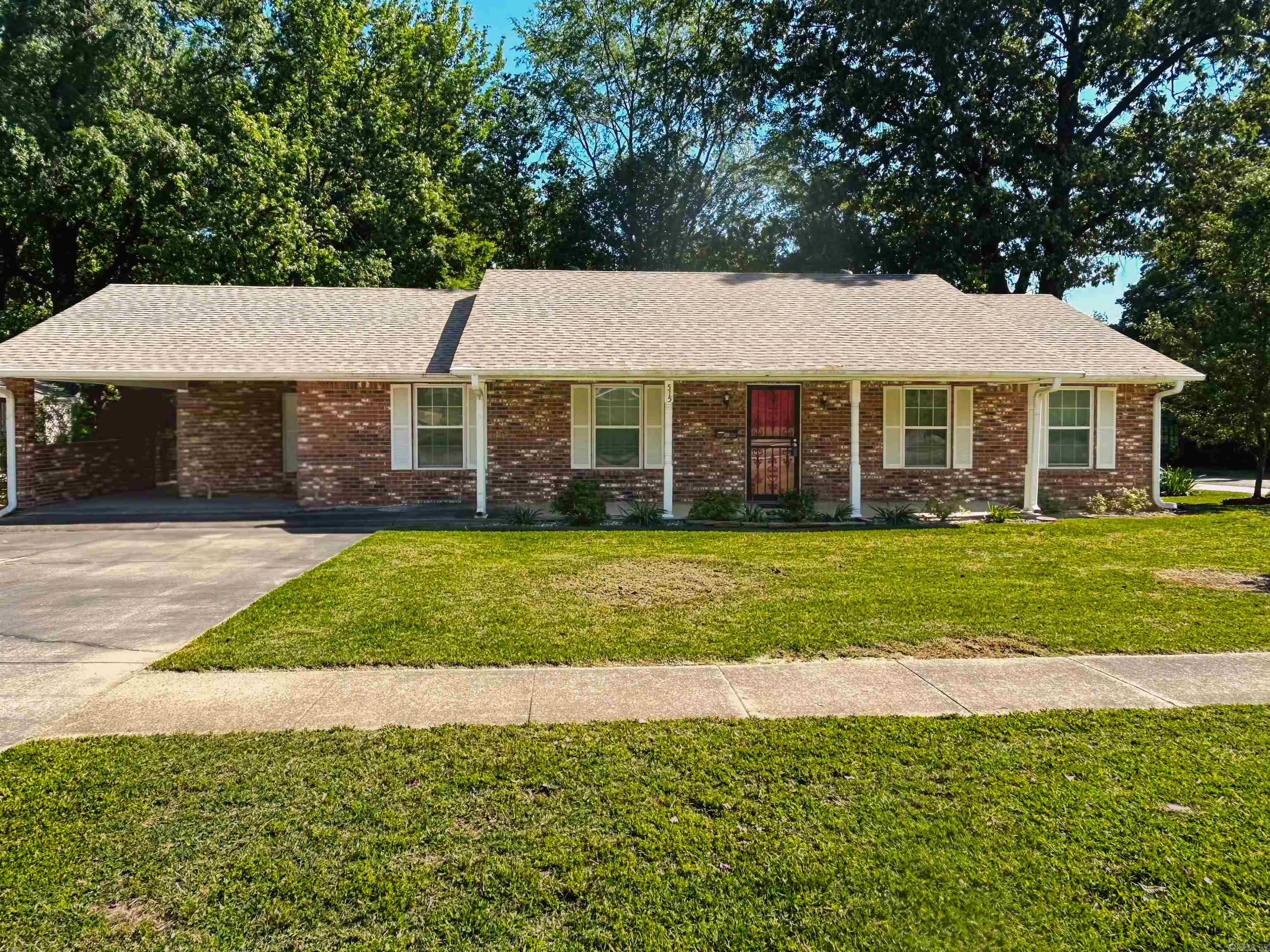 515 W Elm Avenue