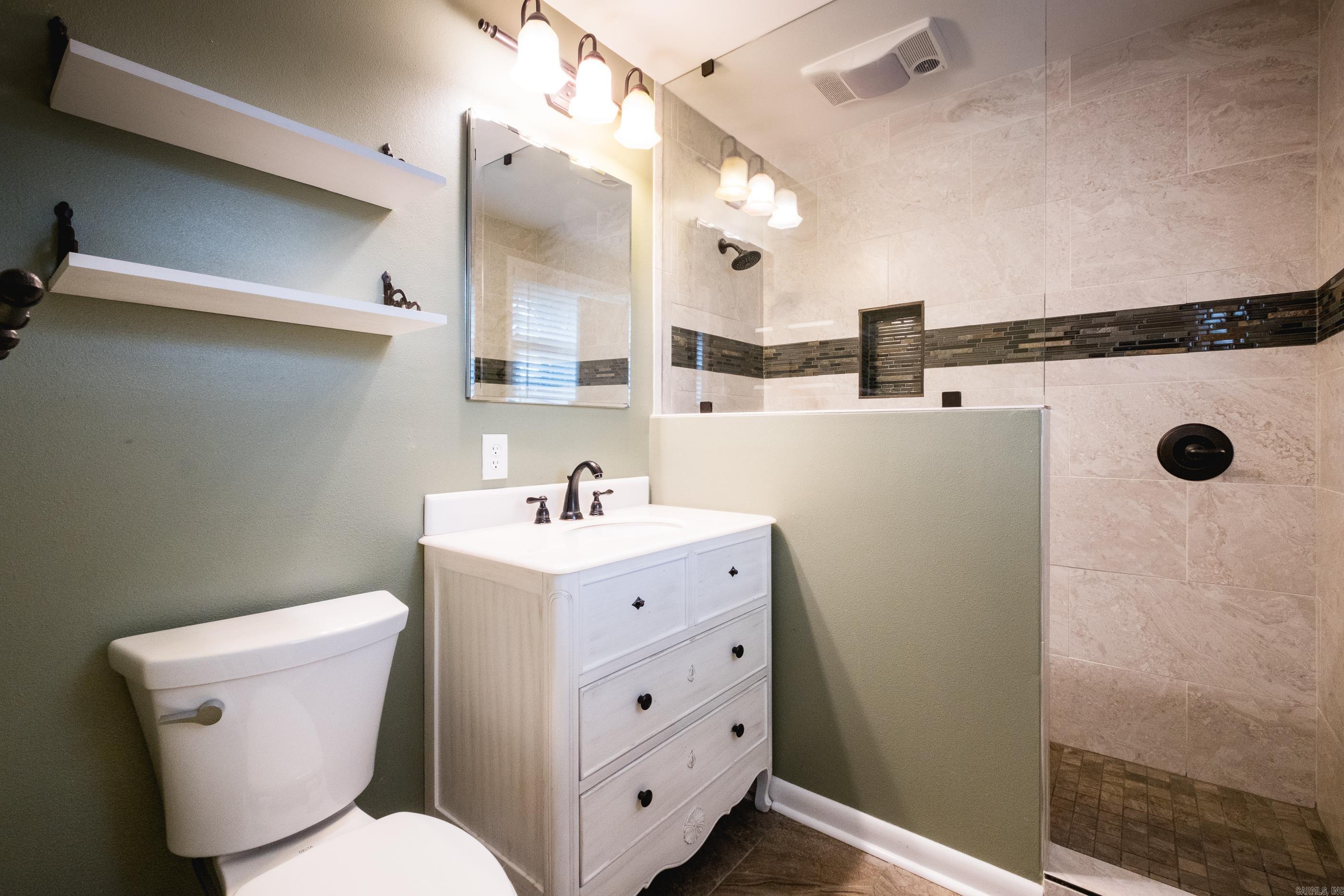 7104 Briarwood Drive Little Rock, AR 72205