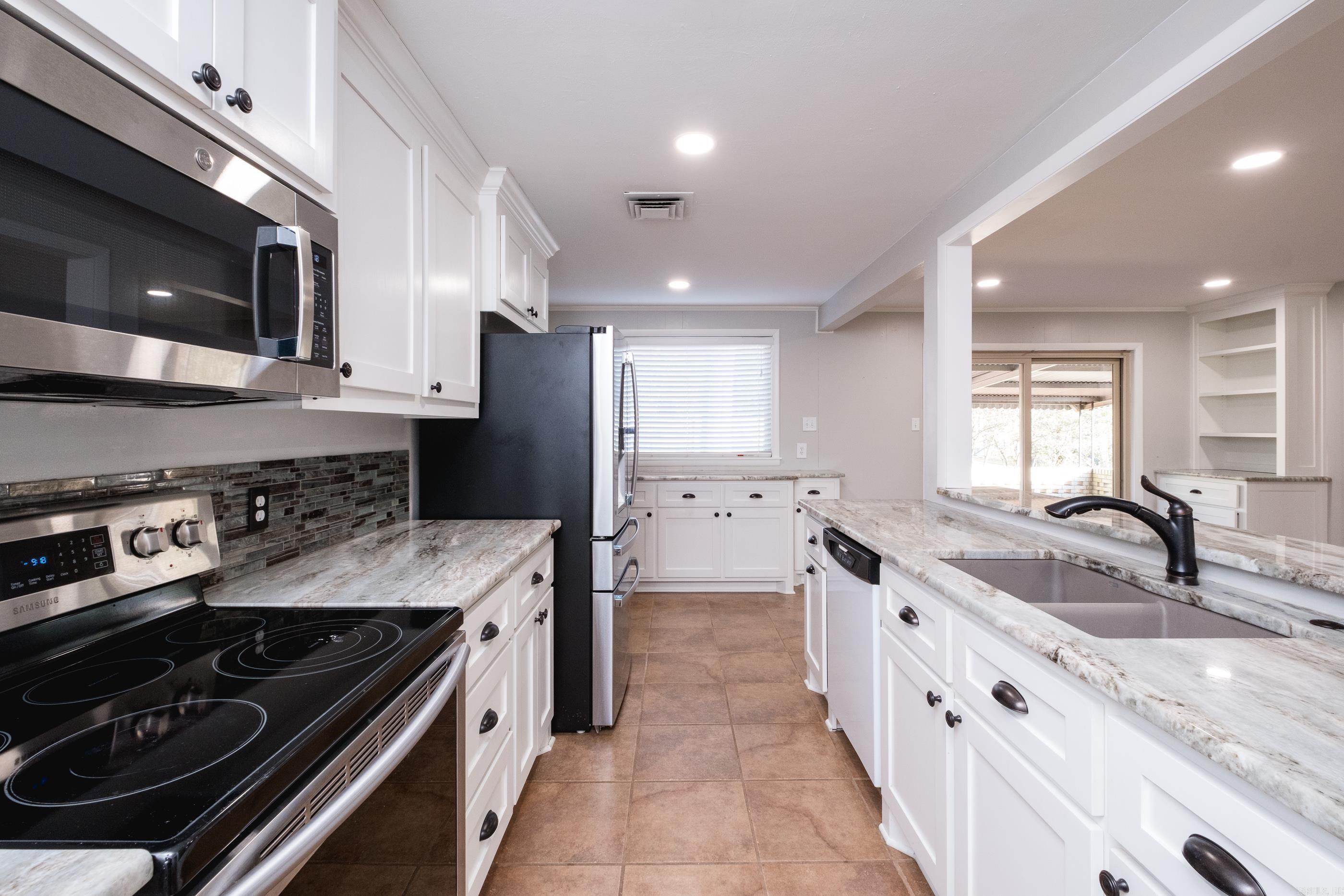 7104 Briarwood Drive Little Rock, AR 72205