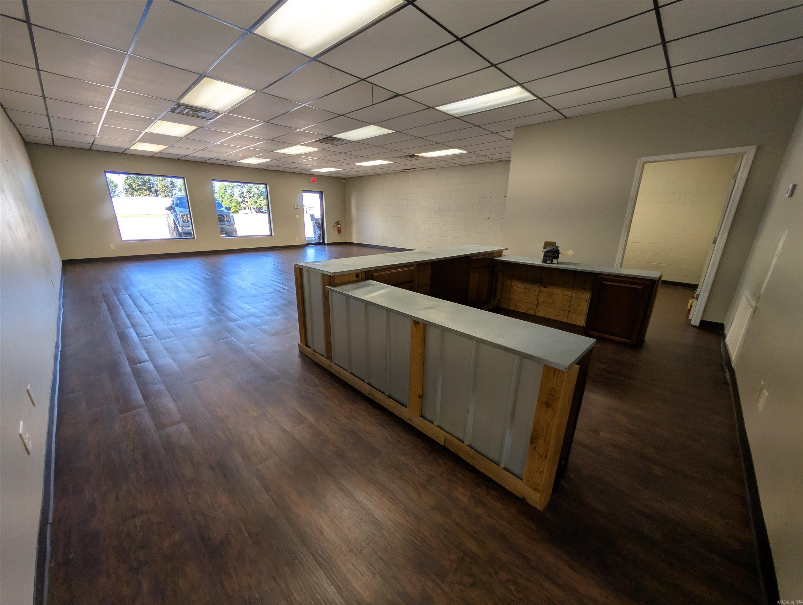 2935 E Race  Searcy, AR