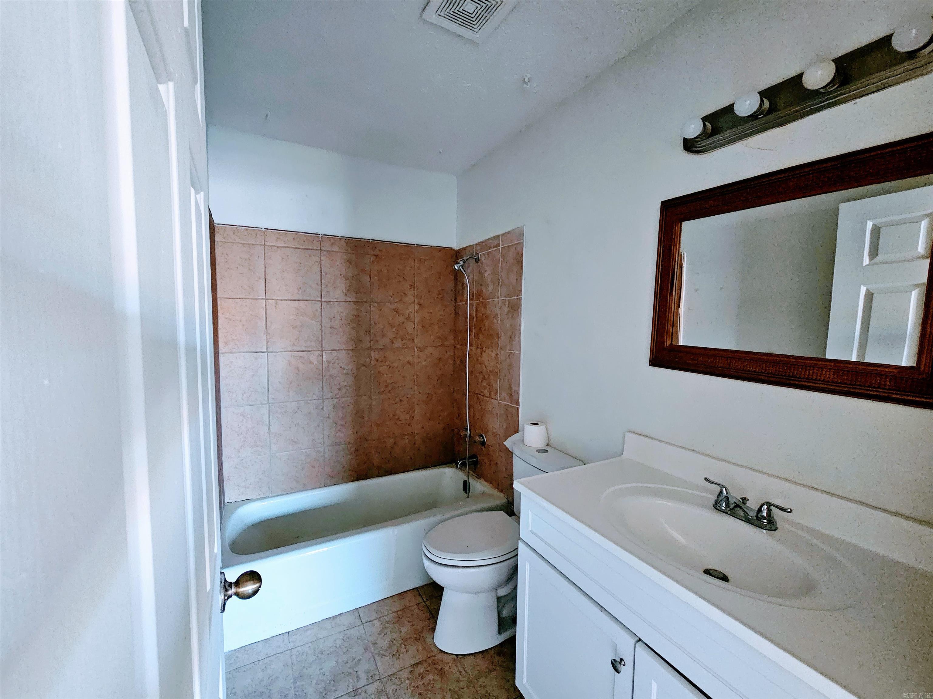 8713 Merrymen Road Sherwood, AR 72120