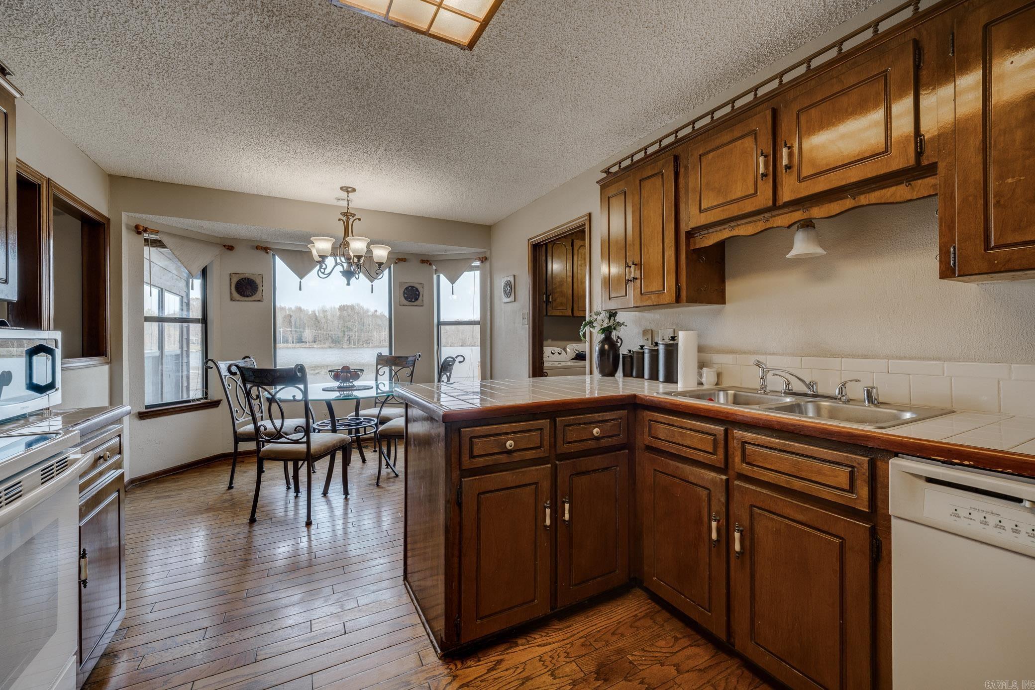 10 Red Wing  Jacksonville, AR