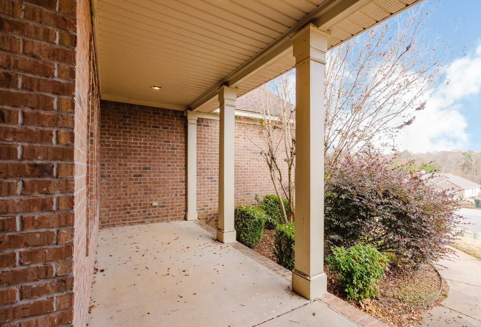 51 Waters Edge Drive Little Rock, AR 72204-8645