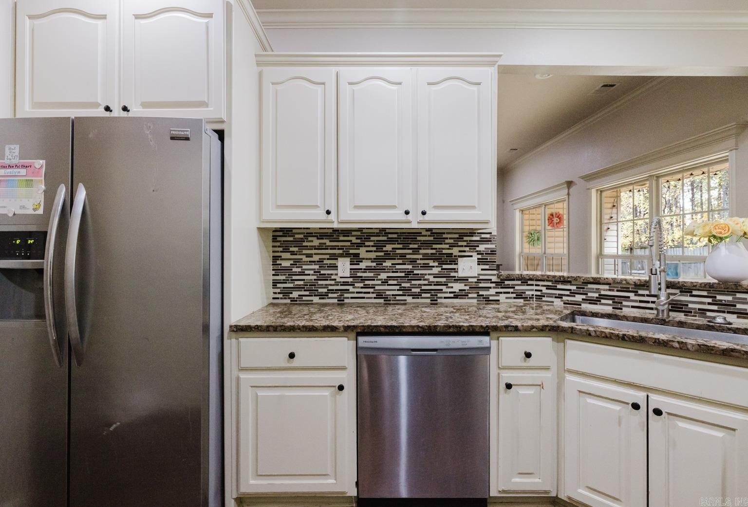 51 Waters Edge Drive Little Rock, AR 72204-8645