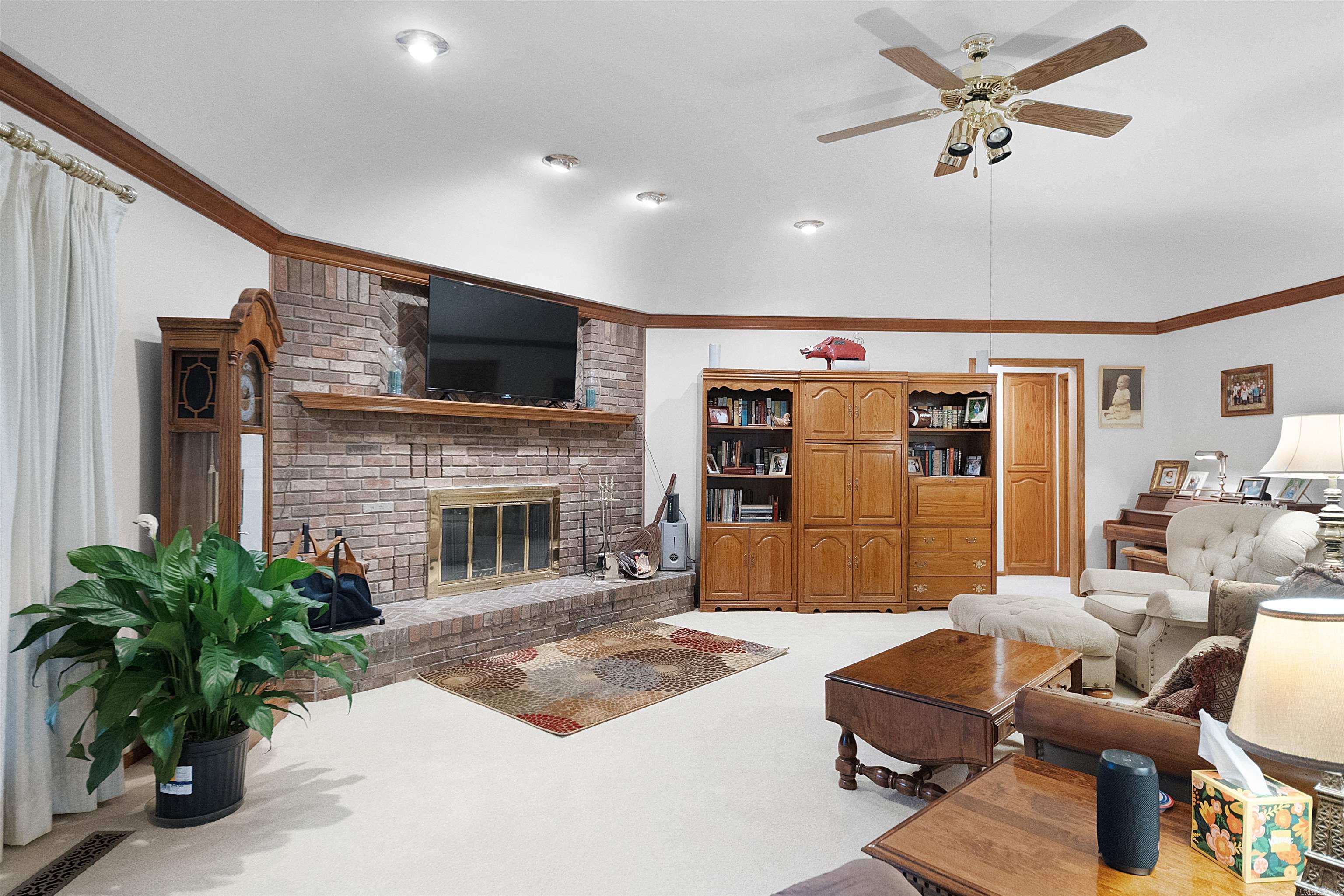 1 Mota  Hot Springs Village, AR