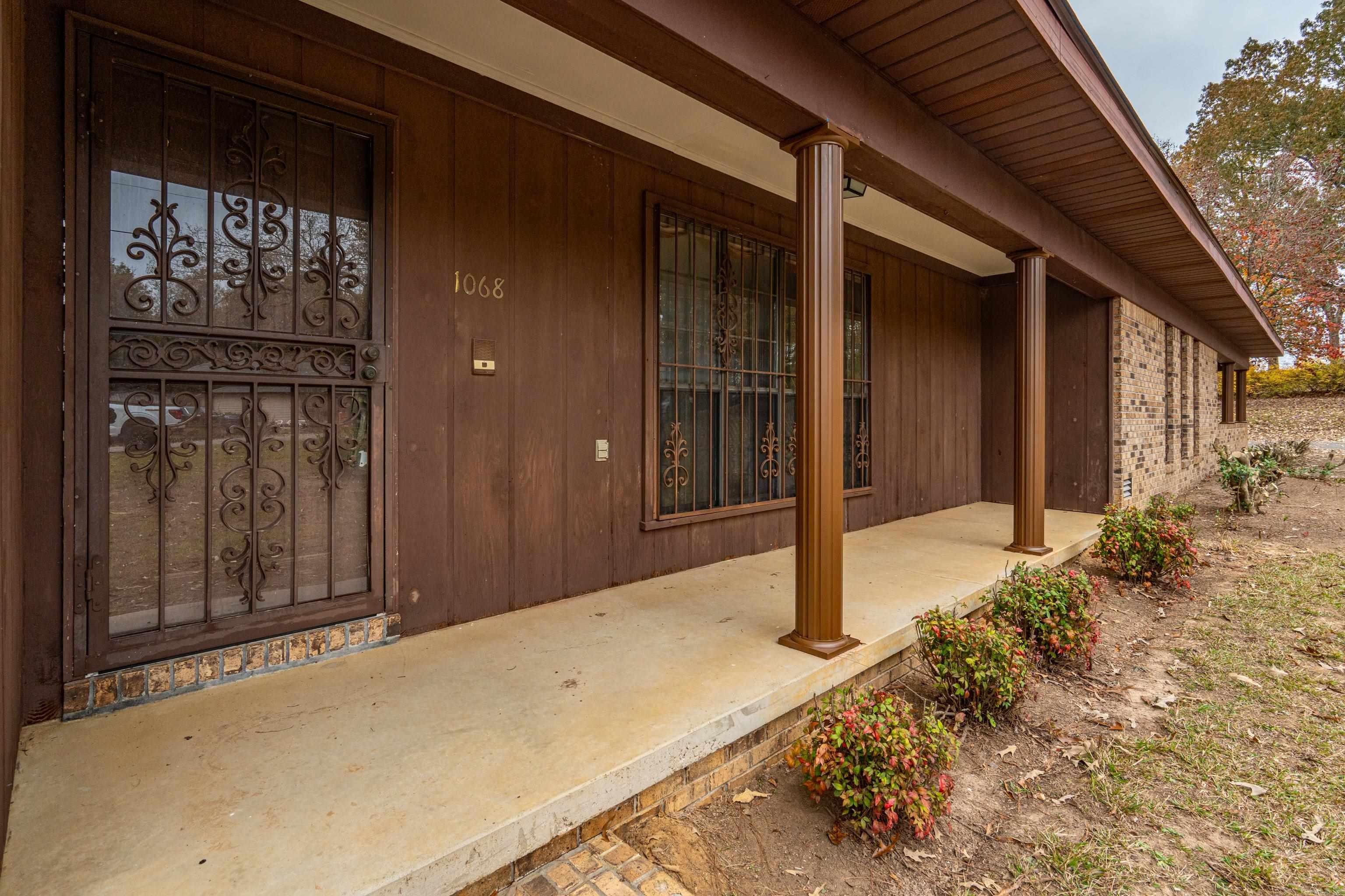 1068 Springhouse  Malvern, AR