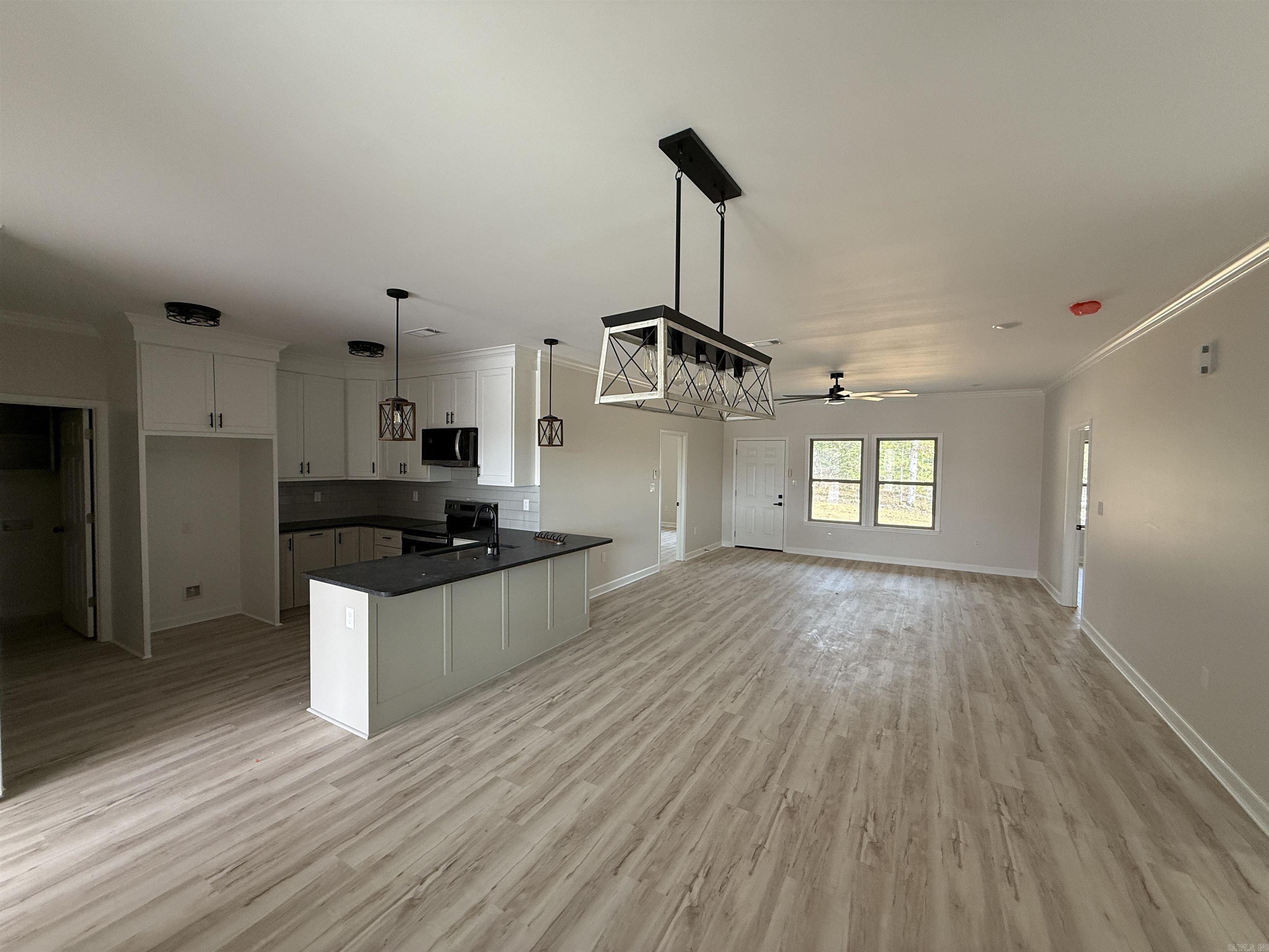 510 Madeleine  Austin, AR