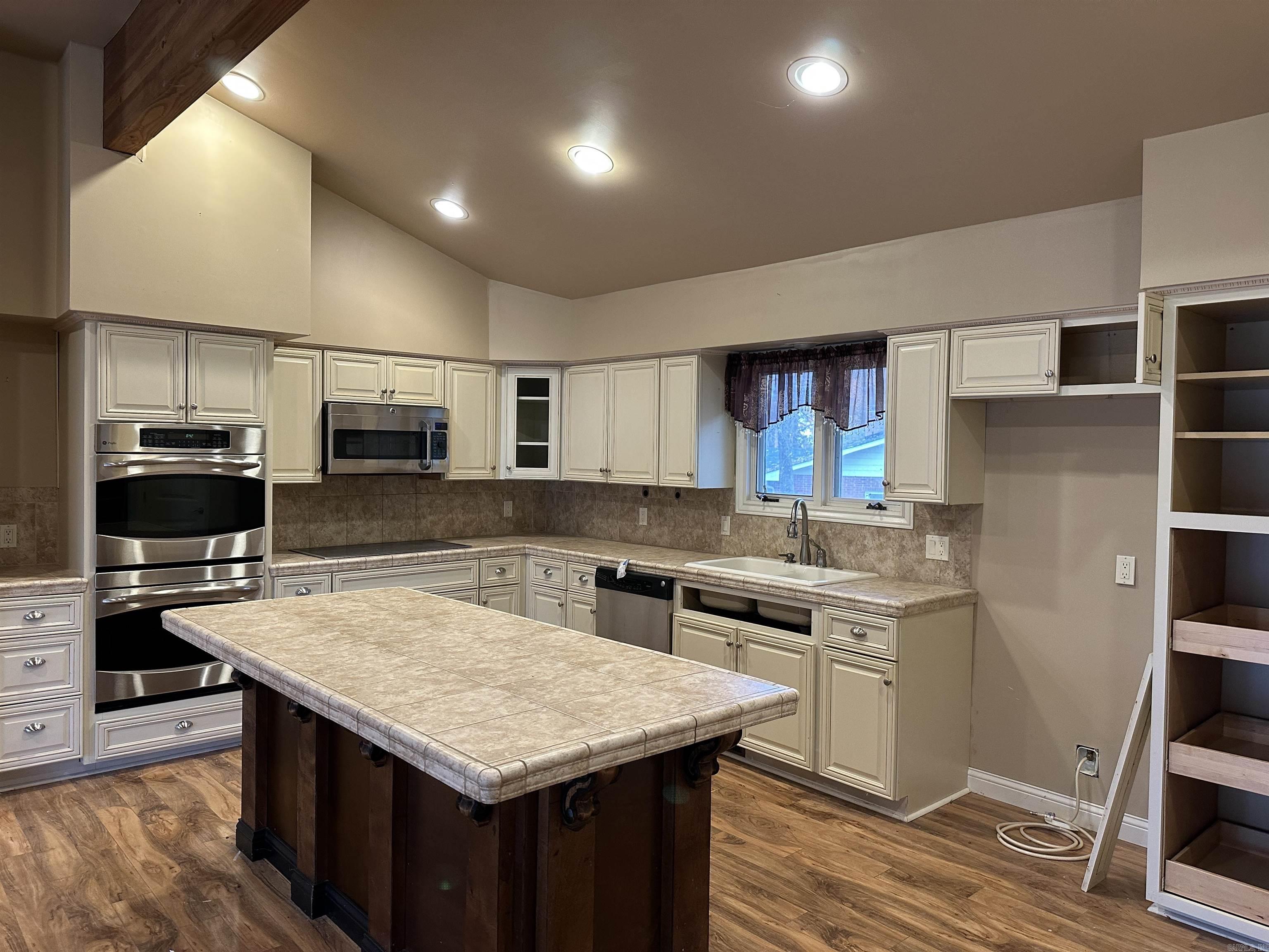 1761 Fairway Drive Mountain Home, AR 72653