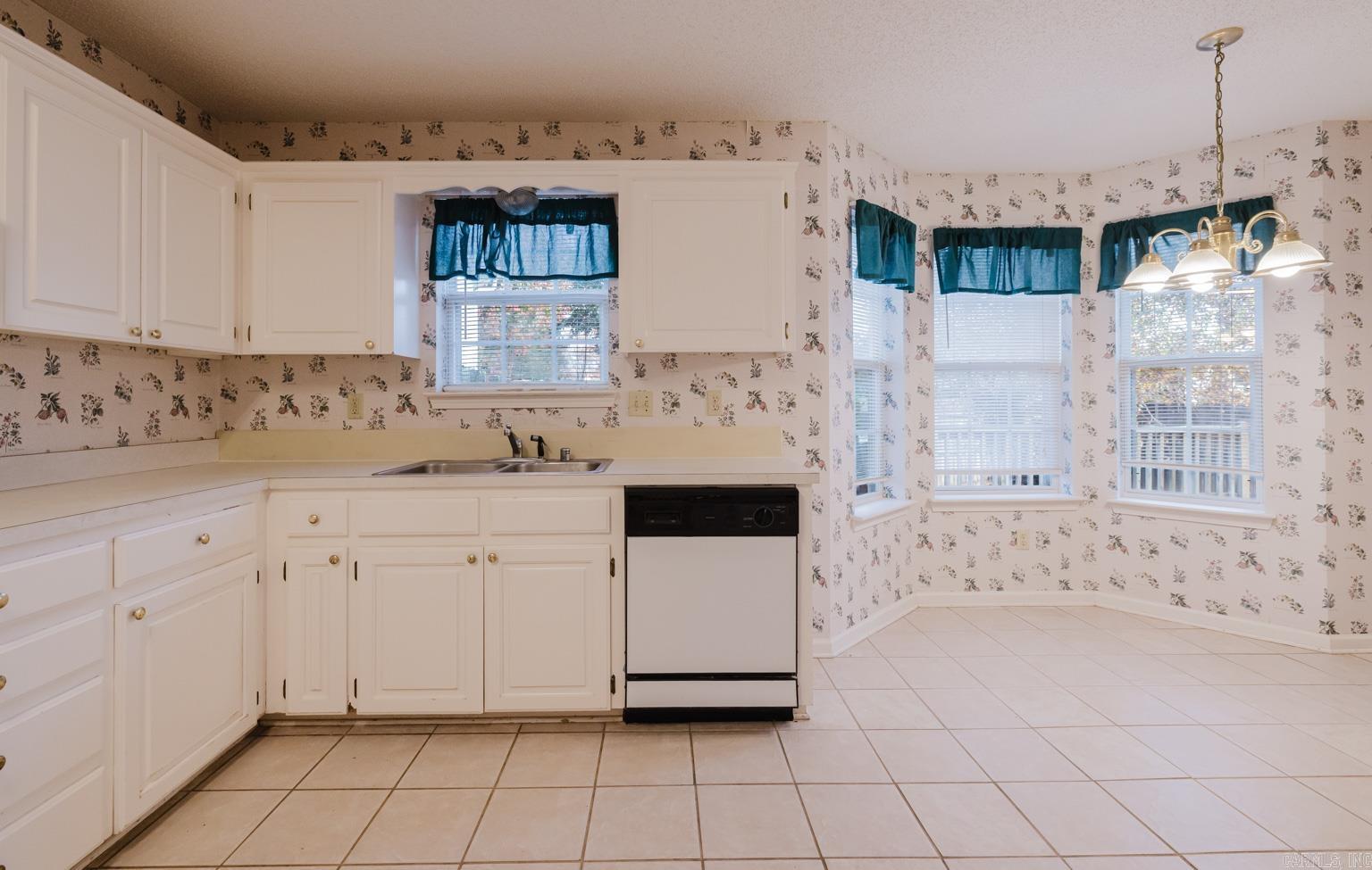 1906 Pine Circle Bryant, AR 72022-9999