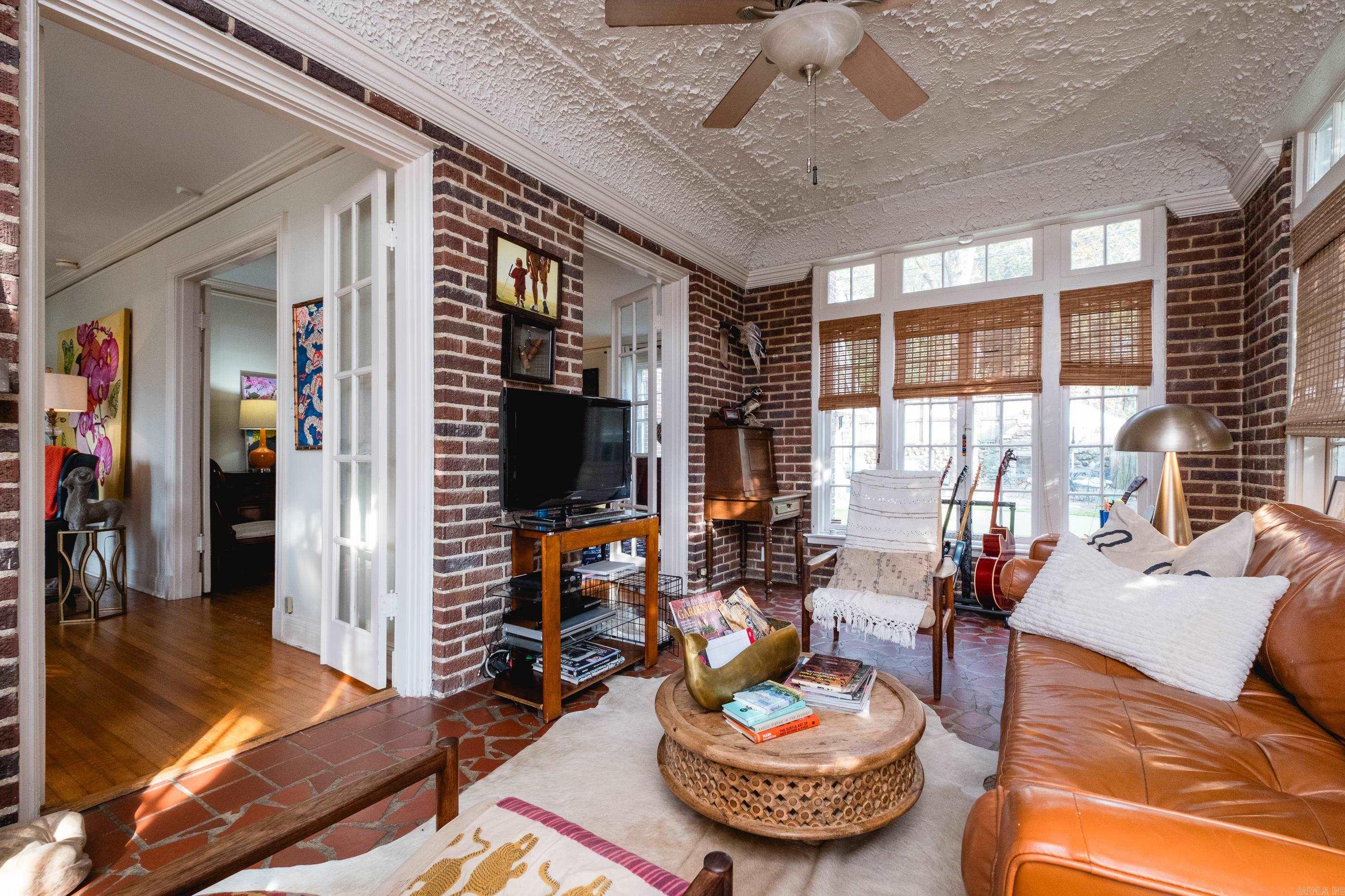 313 Colonial Court Little Rock, AR 72205