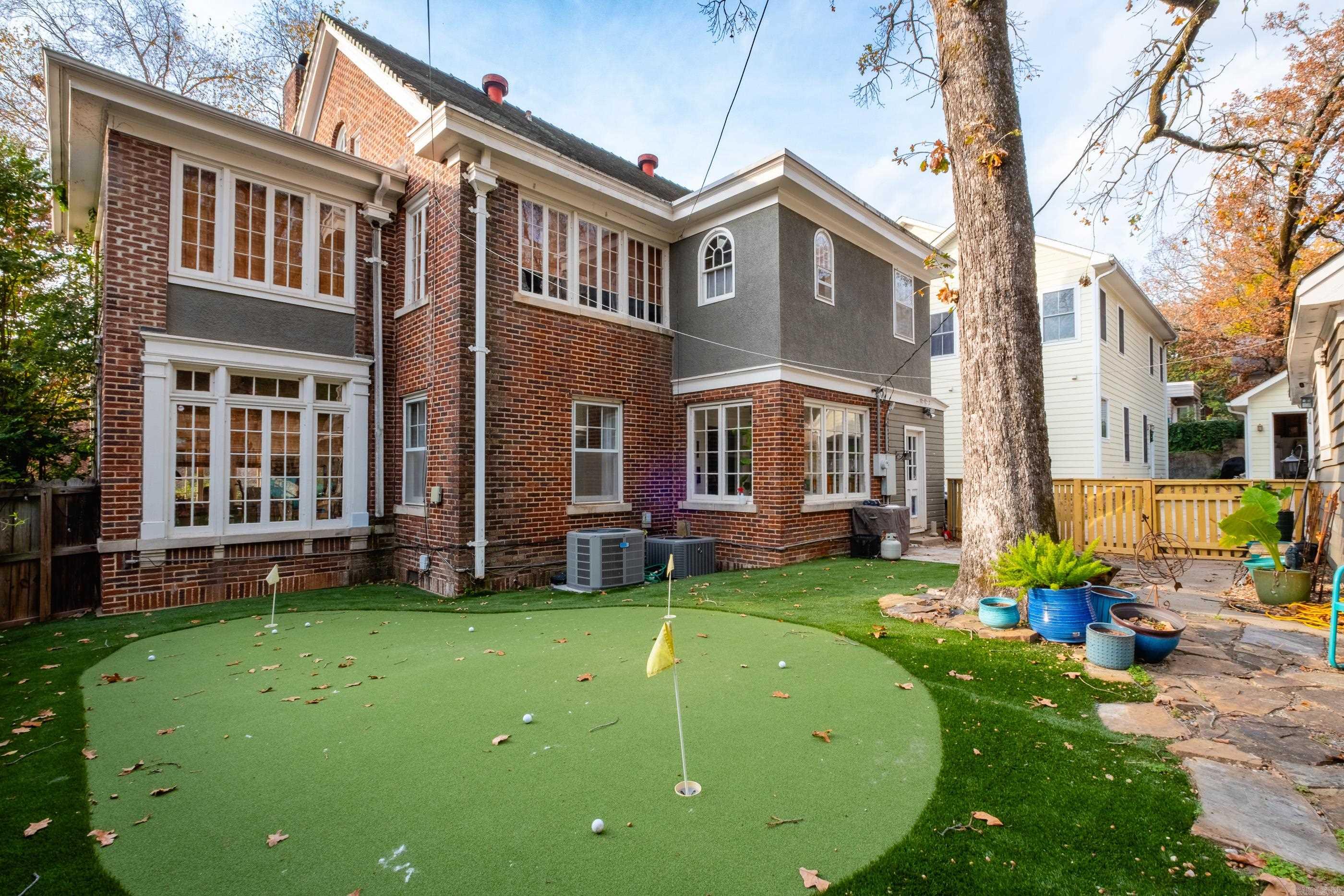 313 Colonial Court Little Rock, AR 72205