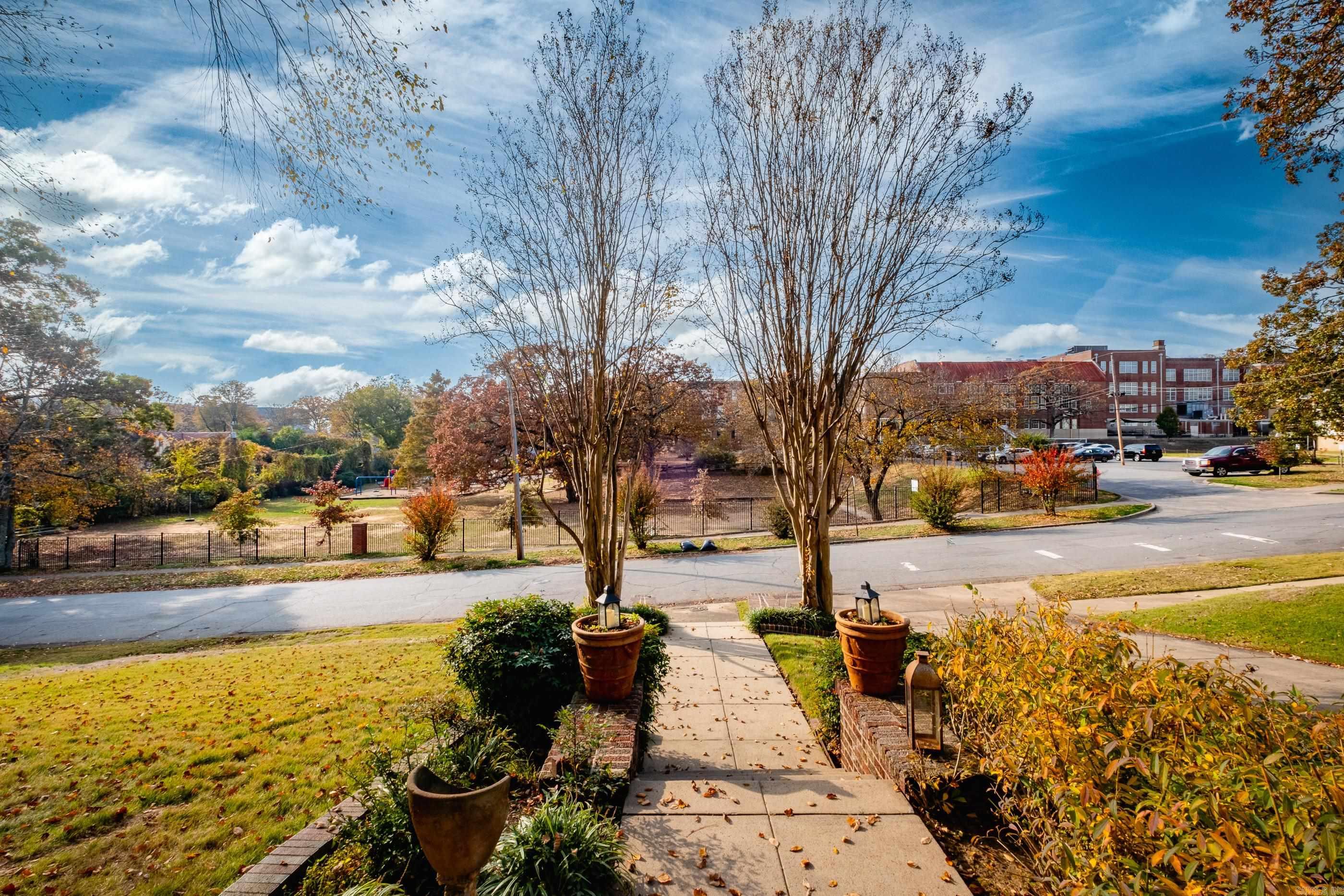 313 Colonial Court Little Rock, AR 72205