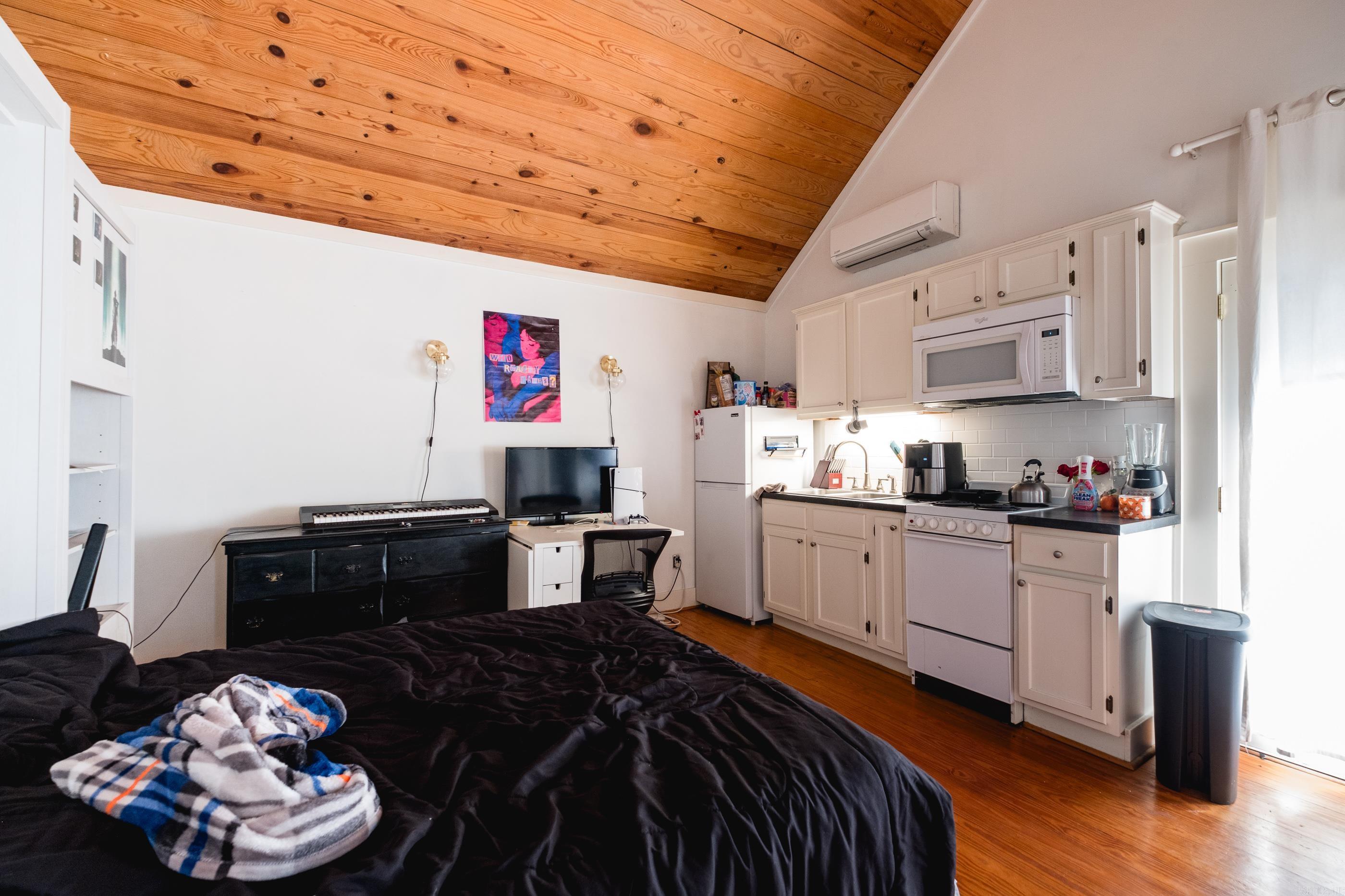 313 Colonial Court Little Rock, AR 72205