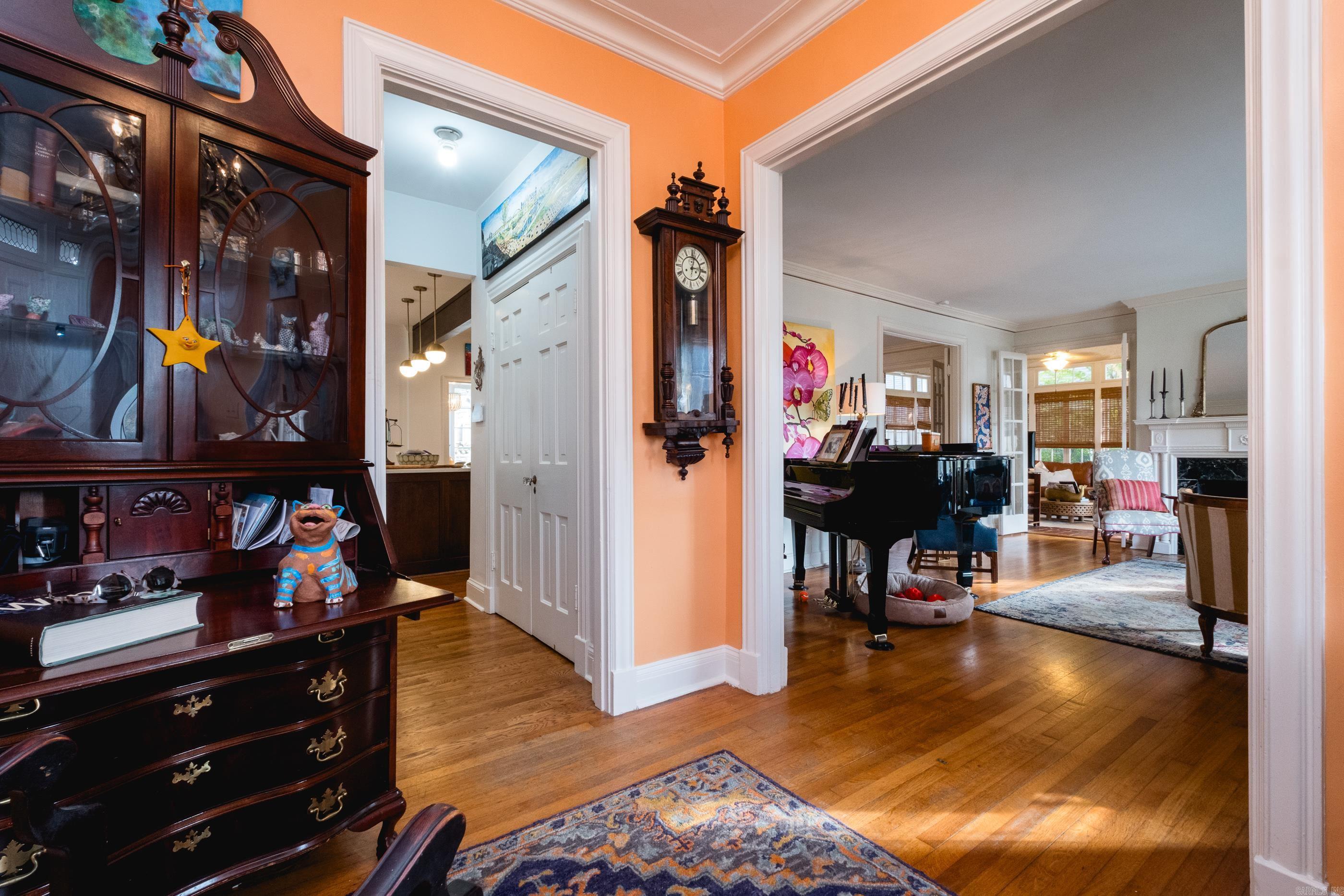 313 Colonial Court Little Rock, AR 72205