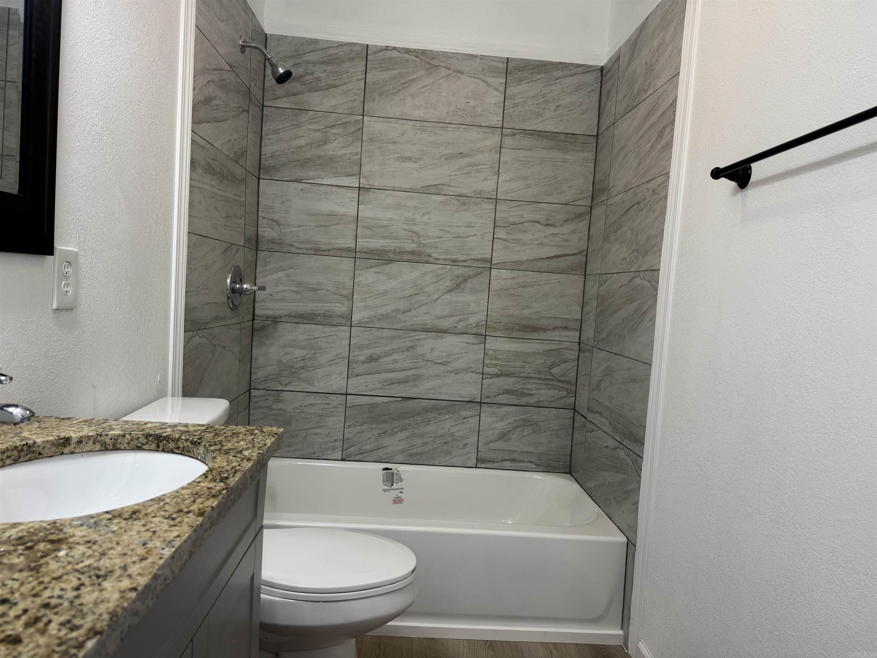 1001 Montclair  Benton, AR