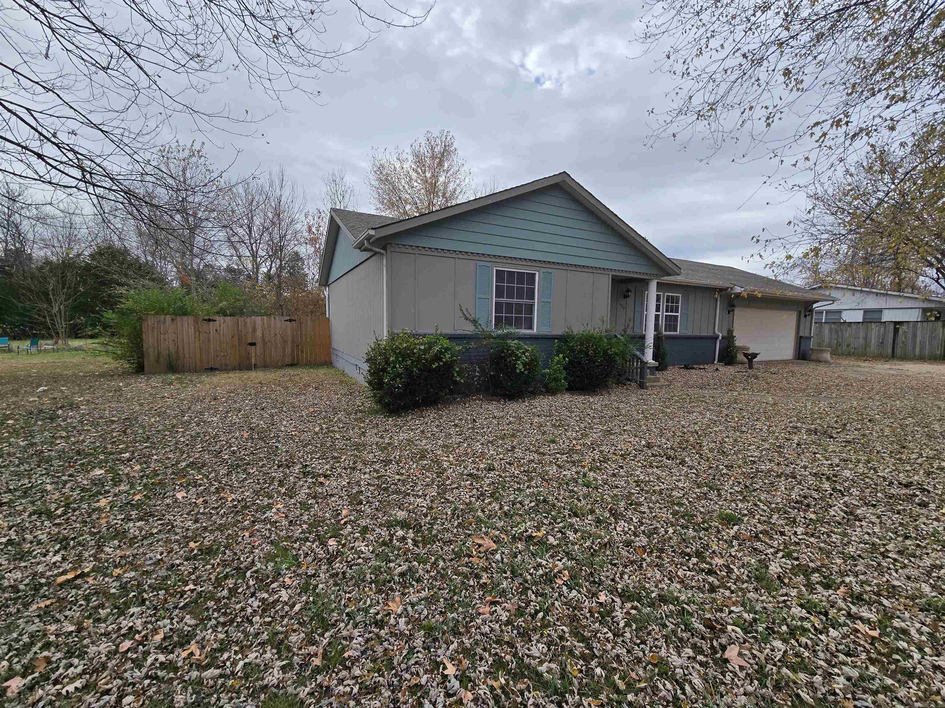 409 Bomber BLVD  Mountain Home, AR