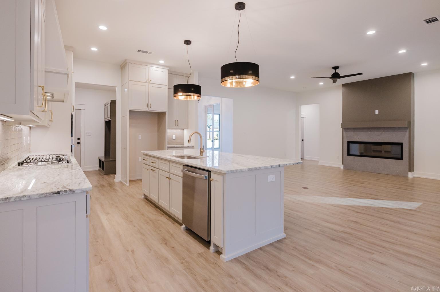 7041 Cold Creek Drive Alexander, AR 72002