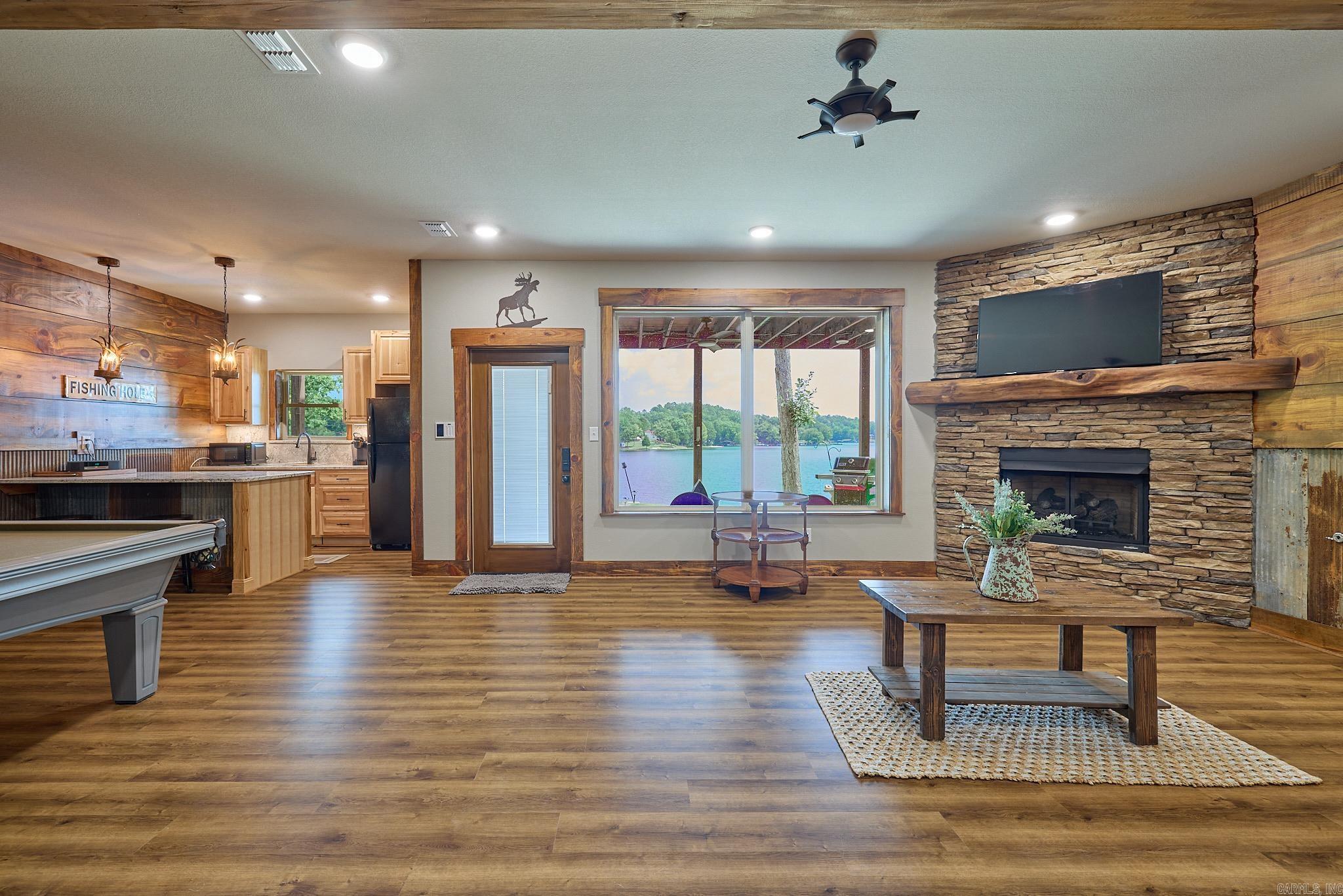 16728 Cabes Point Road Alexander, AR 72002