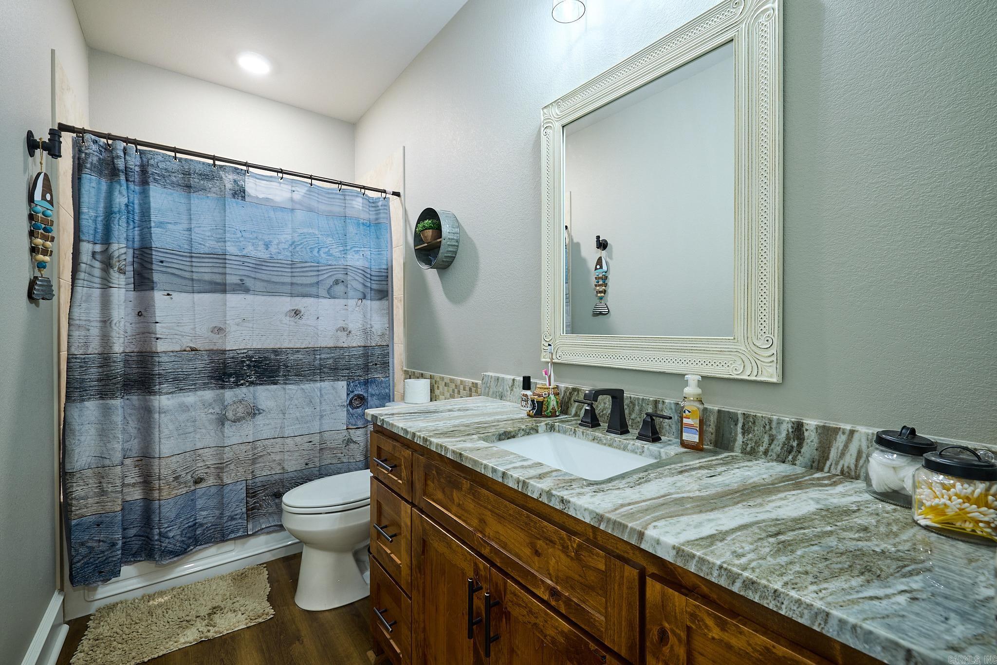 16728 Cabes Point Road Alexander, AR 72002