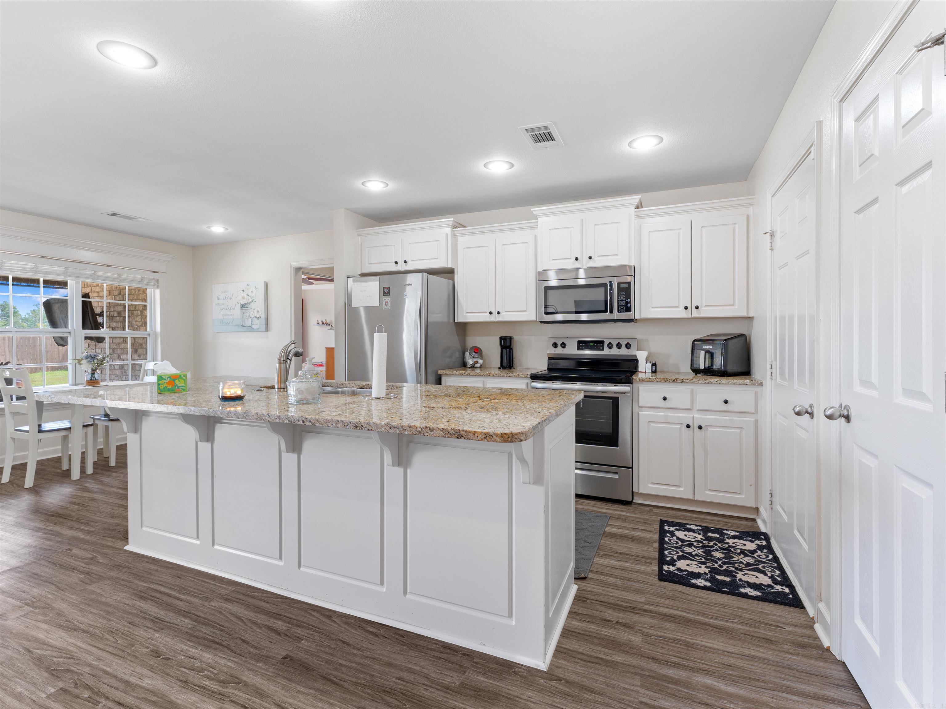 15 Cedar Creek Loop Cabot, AR 72023