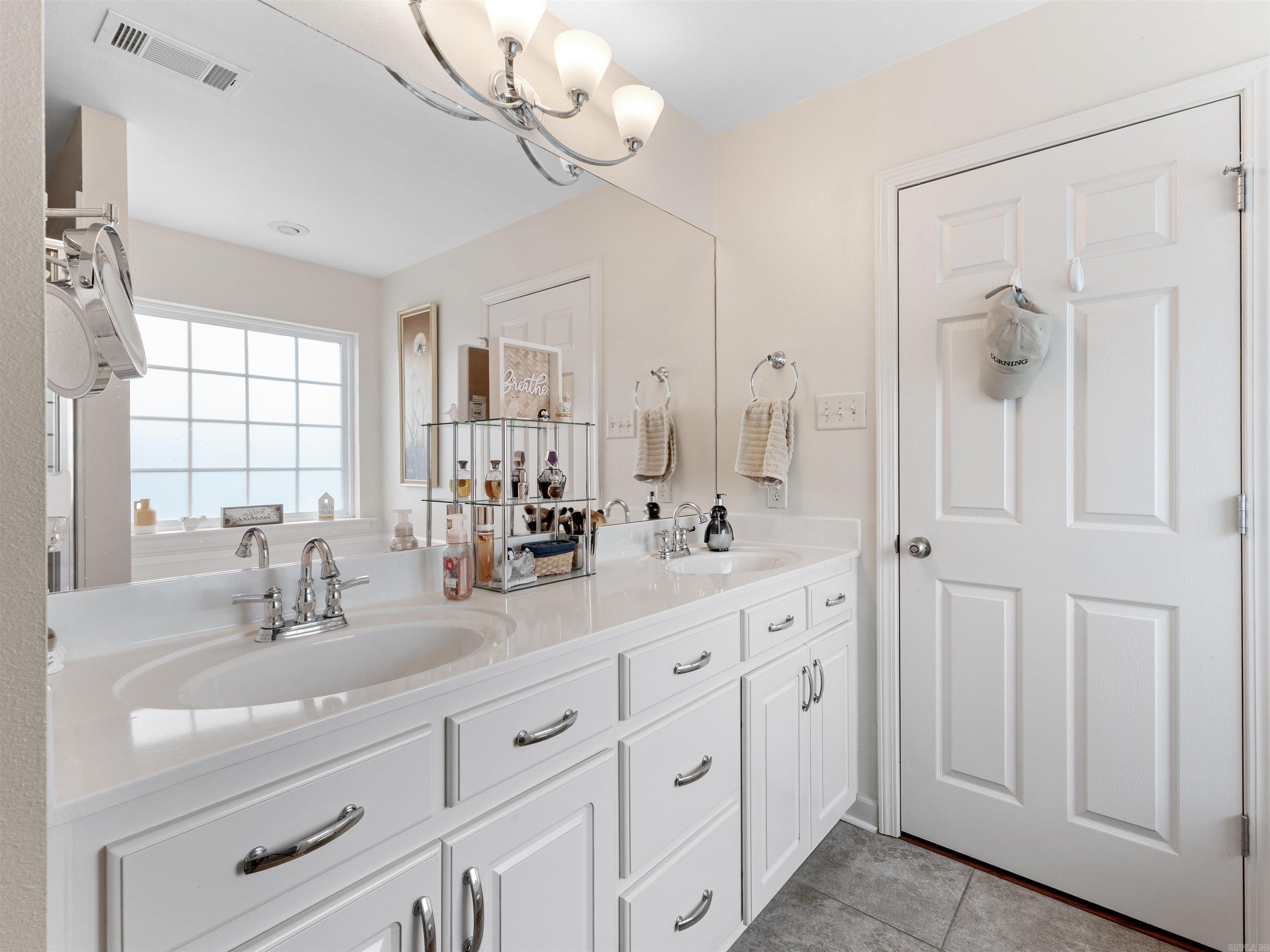 15 Cedar Creek Loop Cabot, AR 72023