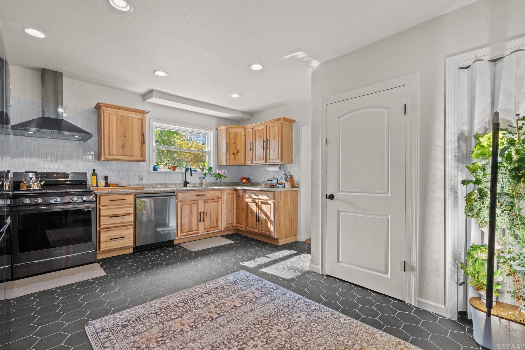 100 Forest Park Place Hot Springs, AR 71901