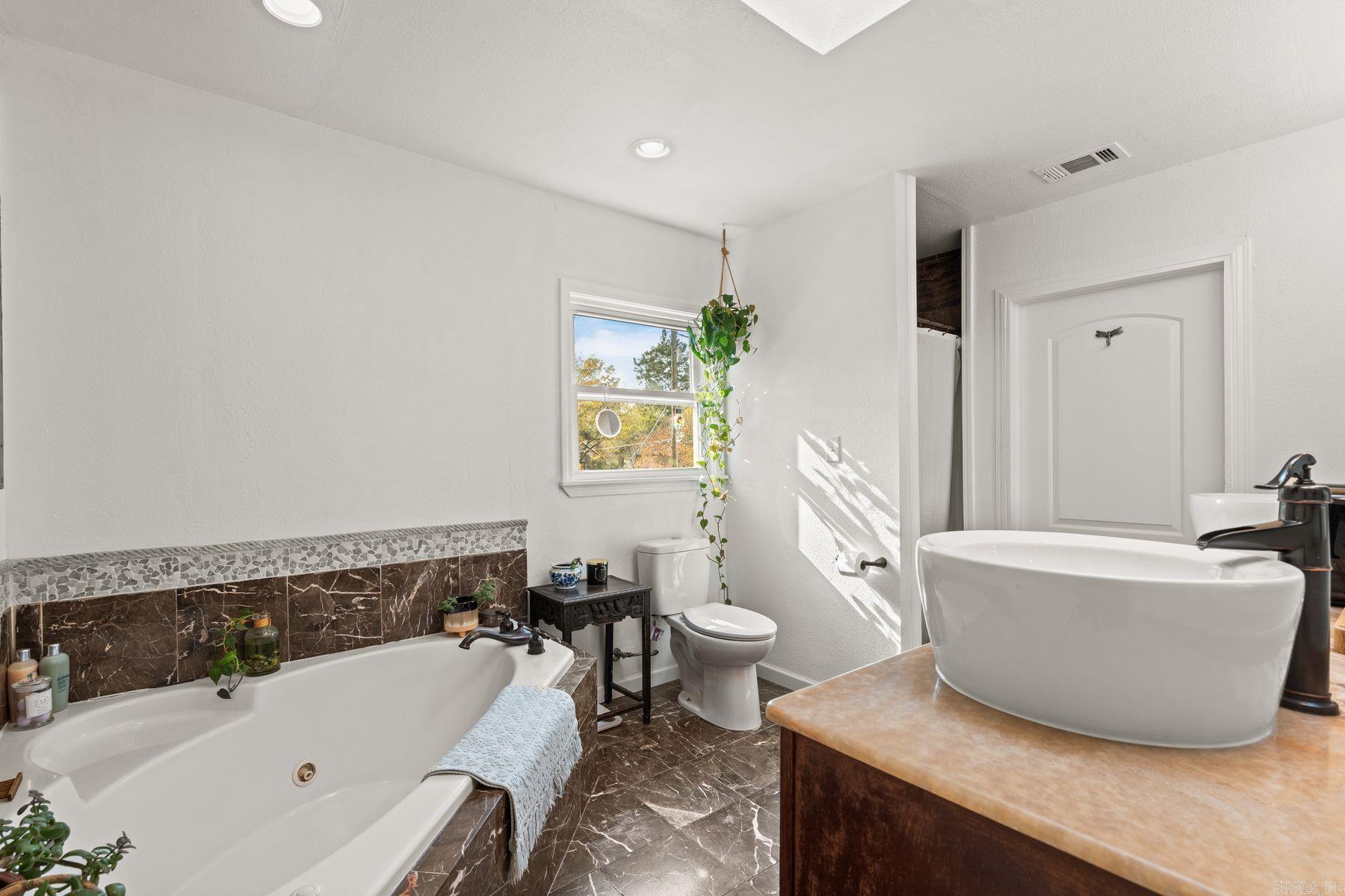 100 Forest Park Place Hot Springs, AR 71901