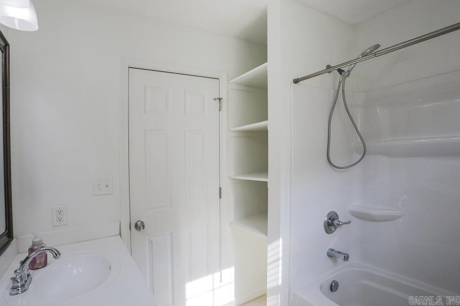 106 Pope Drive Benton, AR 72015