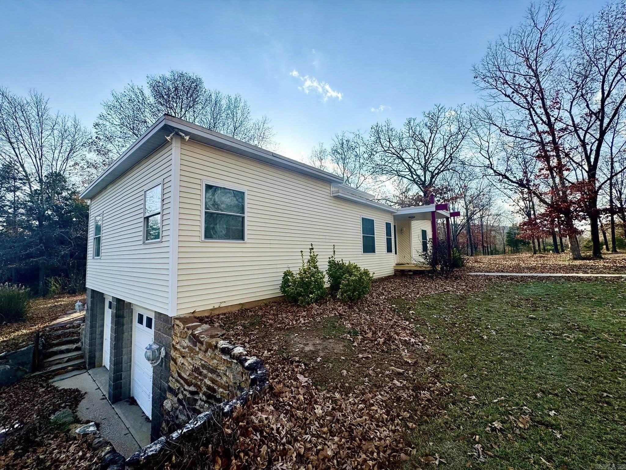 318 S Riggsville  Mountain View, AR