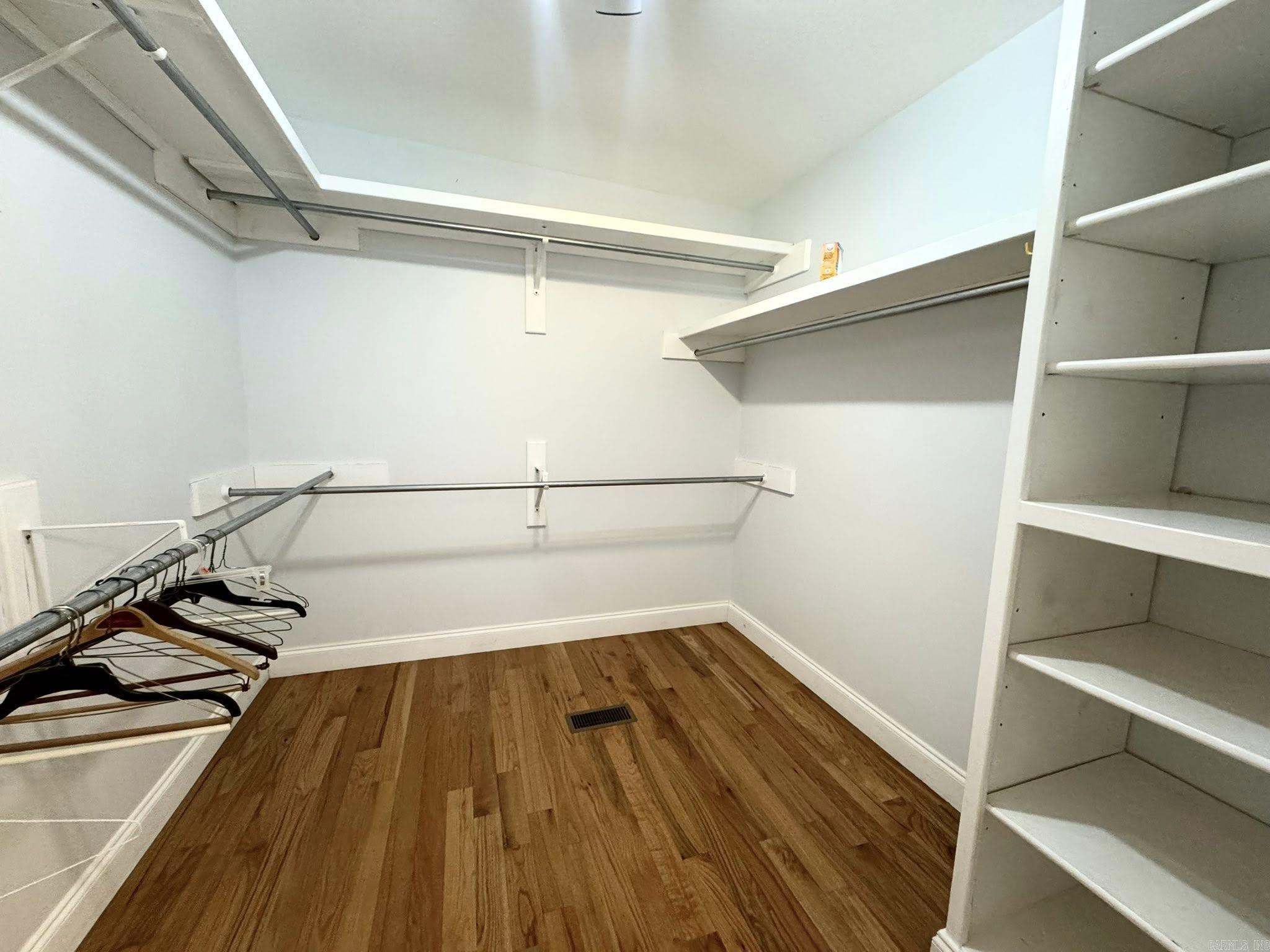 318 S Riggsville  Mountain View, AR