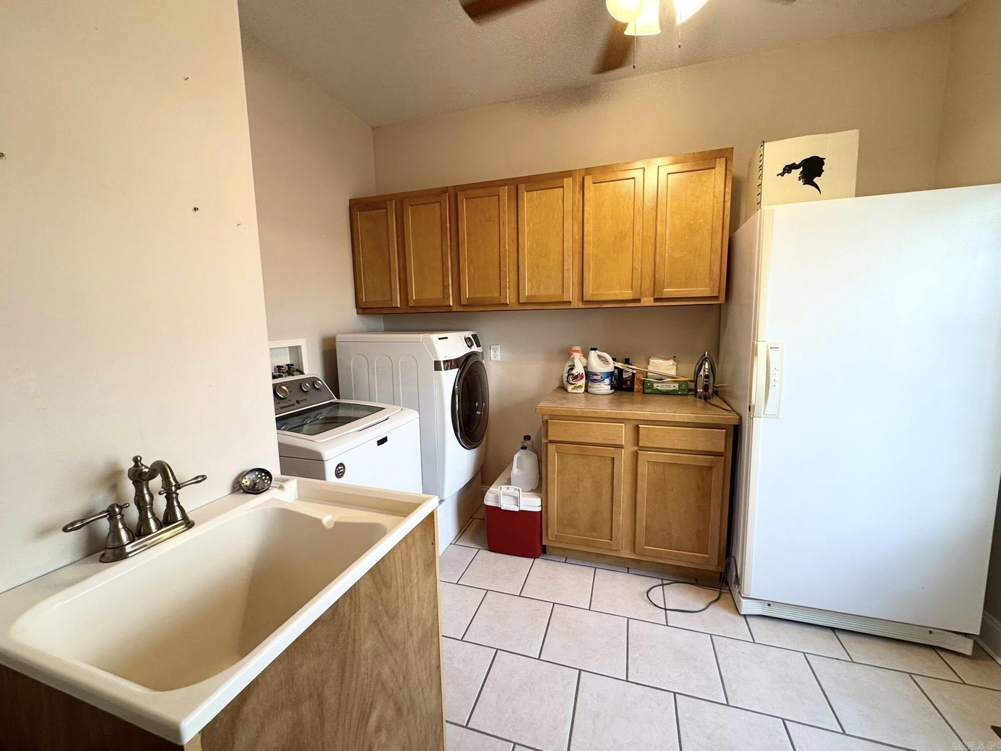 318 S Riggsville  Mountain View, AR