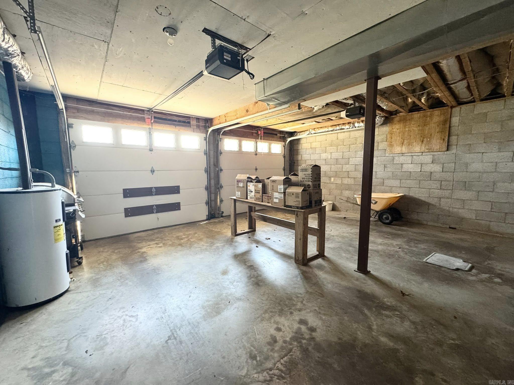 318 S Riggsville  Mountain View, AR