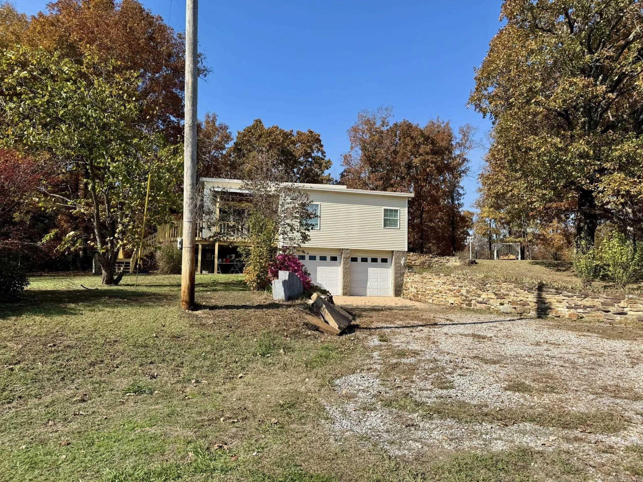 318 S Riggsville  Mountain View, AR