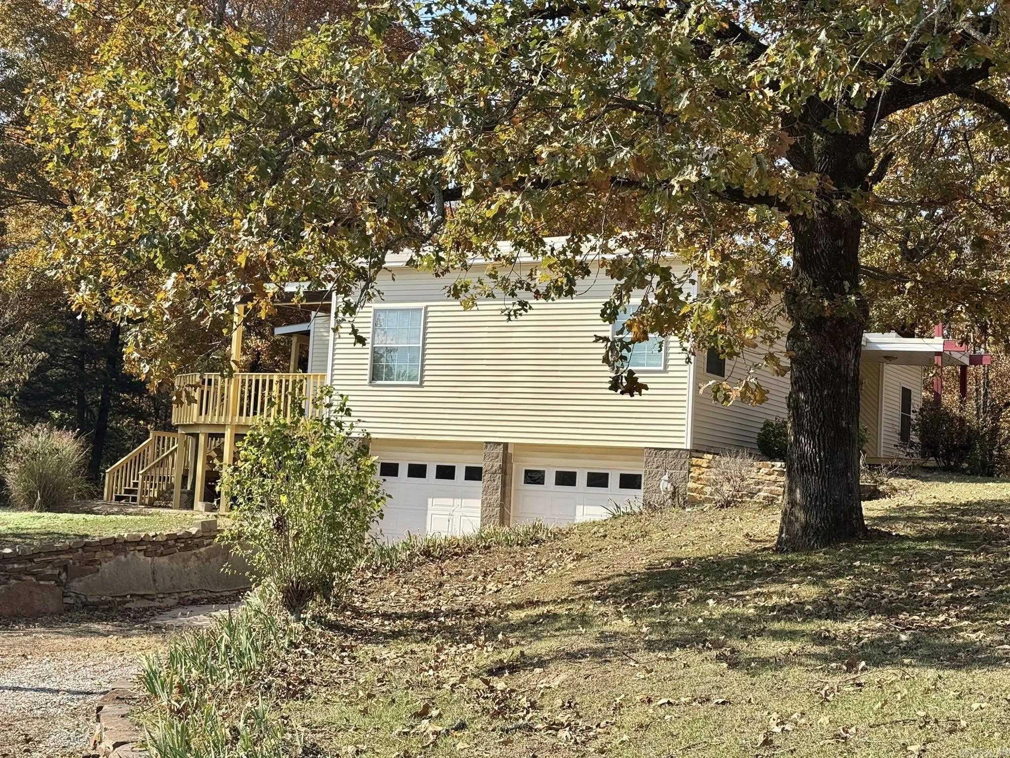 318 S Riggsville  Mountain View, AR