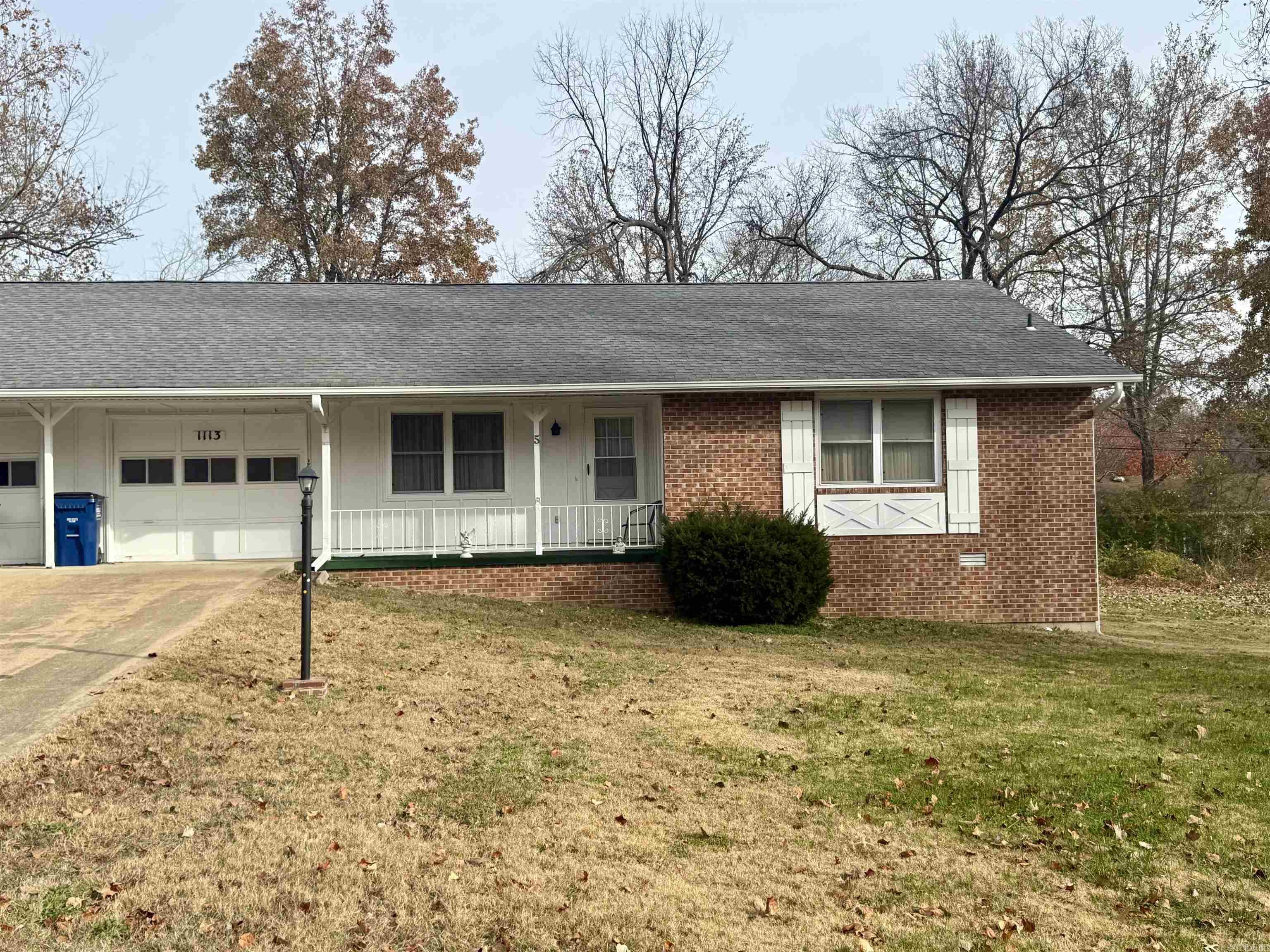 1113 Meadowbrook Drive