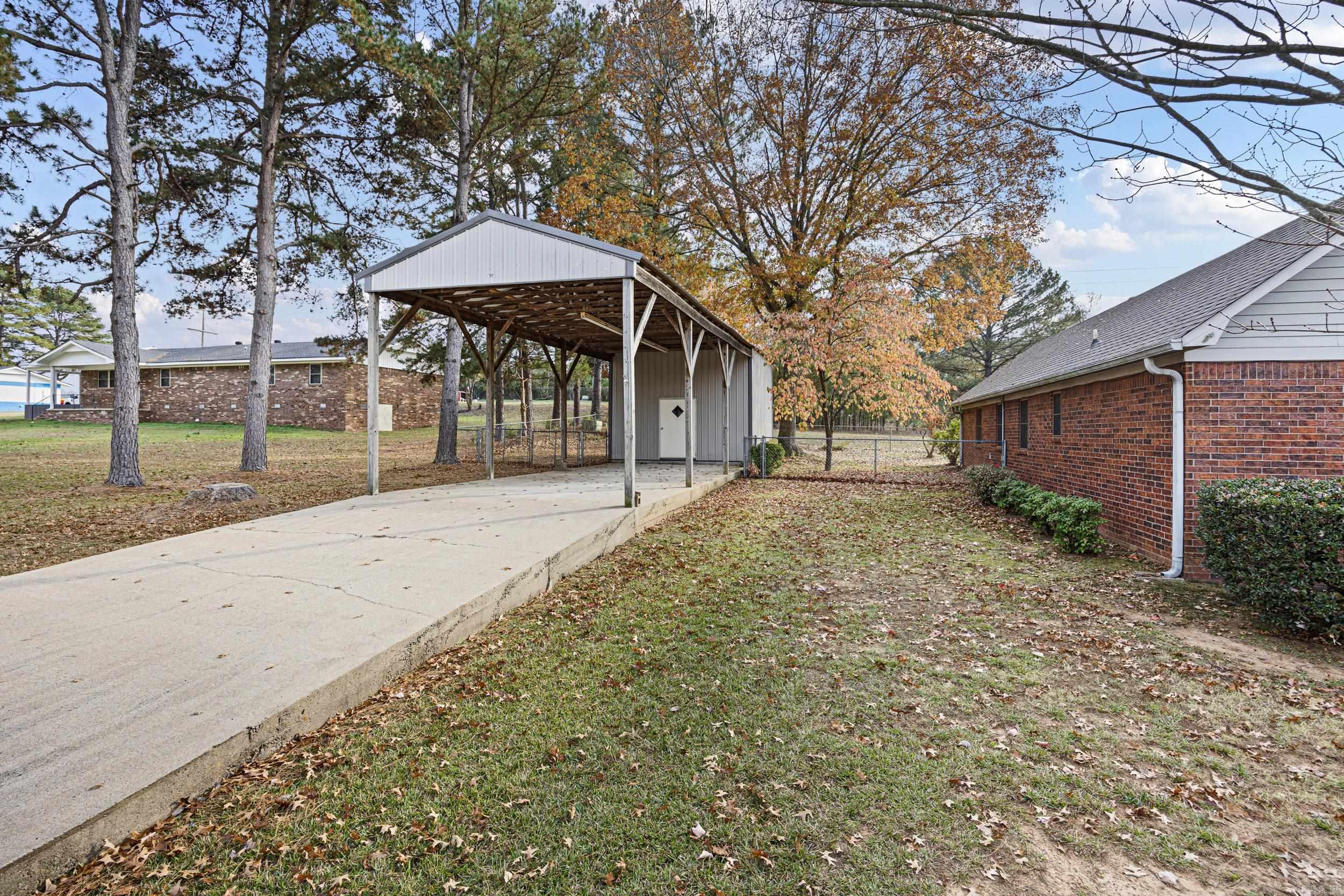 201 MEADOW LYNN  Morrilton, AR