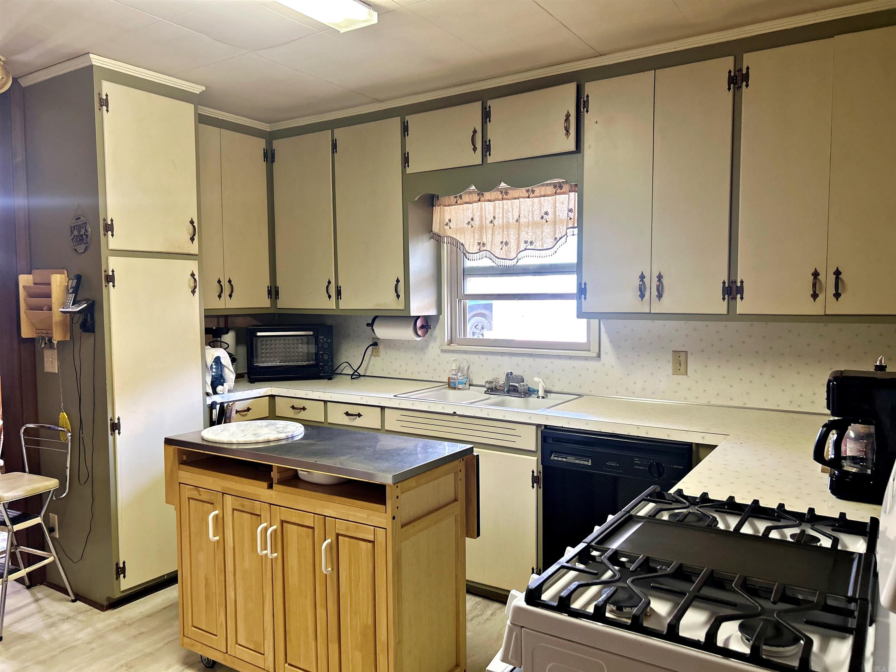 5261 Hickory Grove Road Bismarck, AR 71929