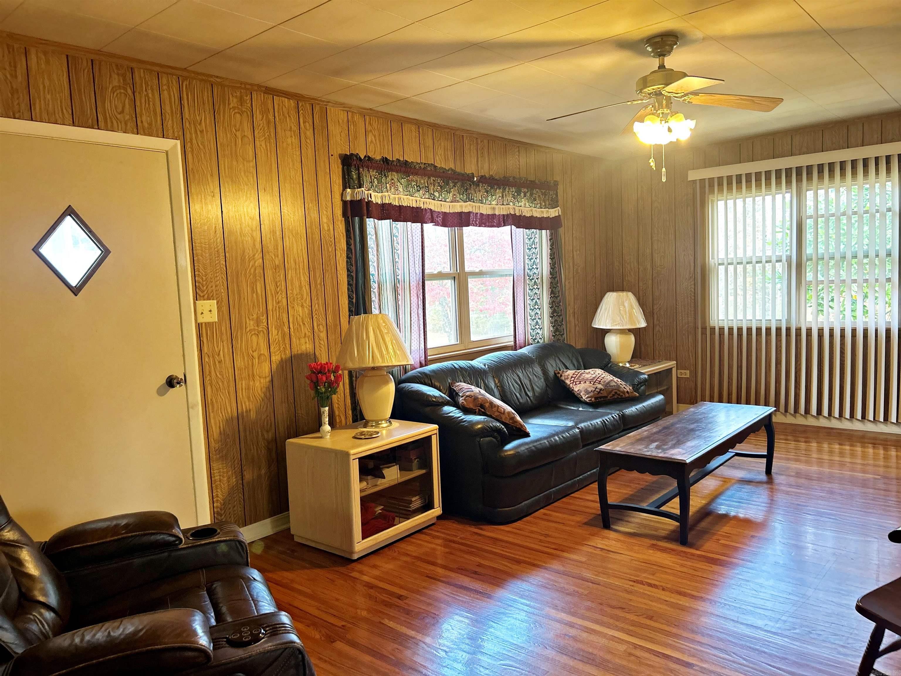 5261 Hickory Grove Road Bismarck, AR 71929