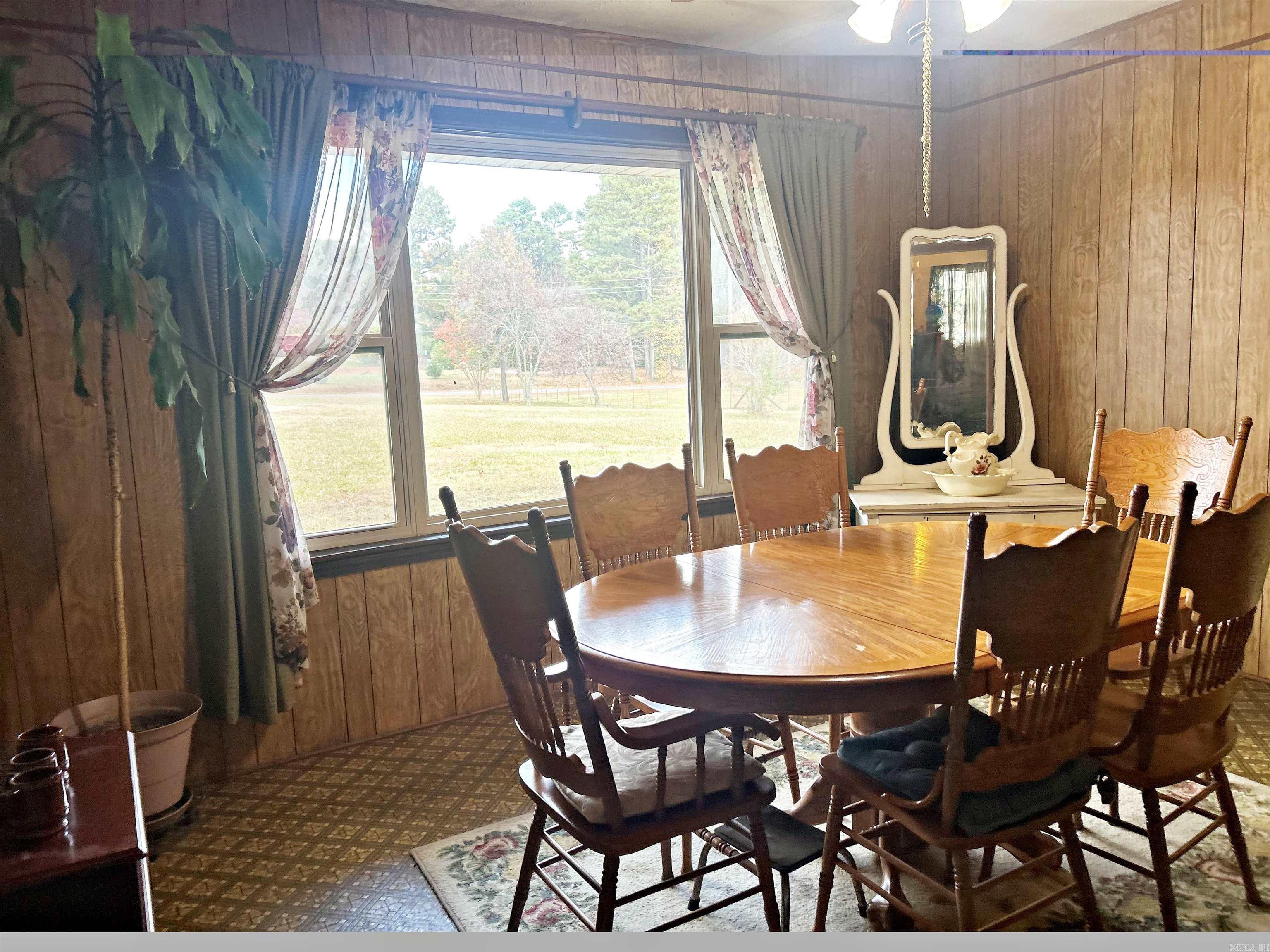 5261 Hickory Grove Road Bismarck, AR 71929