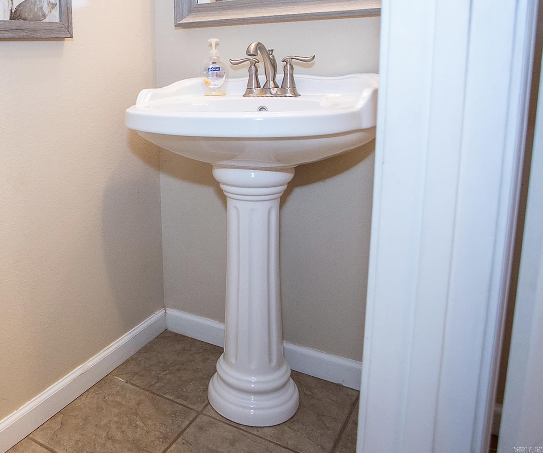 13465 W Old Belleville  Belleville, AR