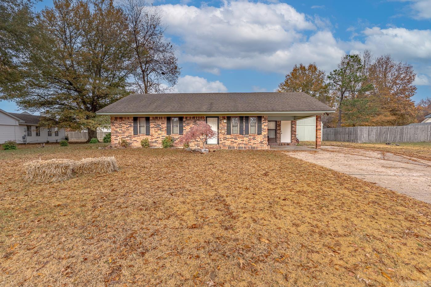 514  7th  Marked Tree, AR