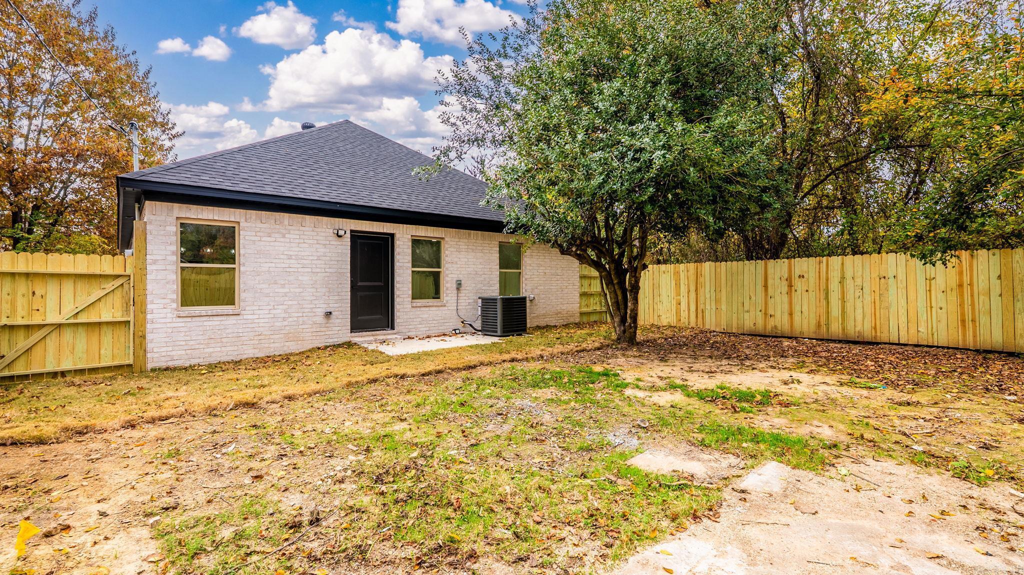 1711 W Long 17th  North Little Rock, AR