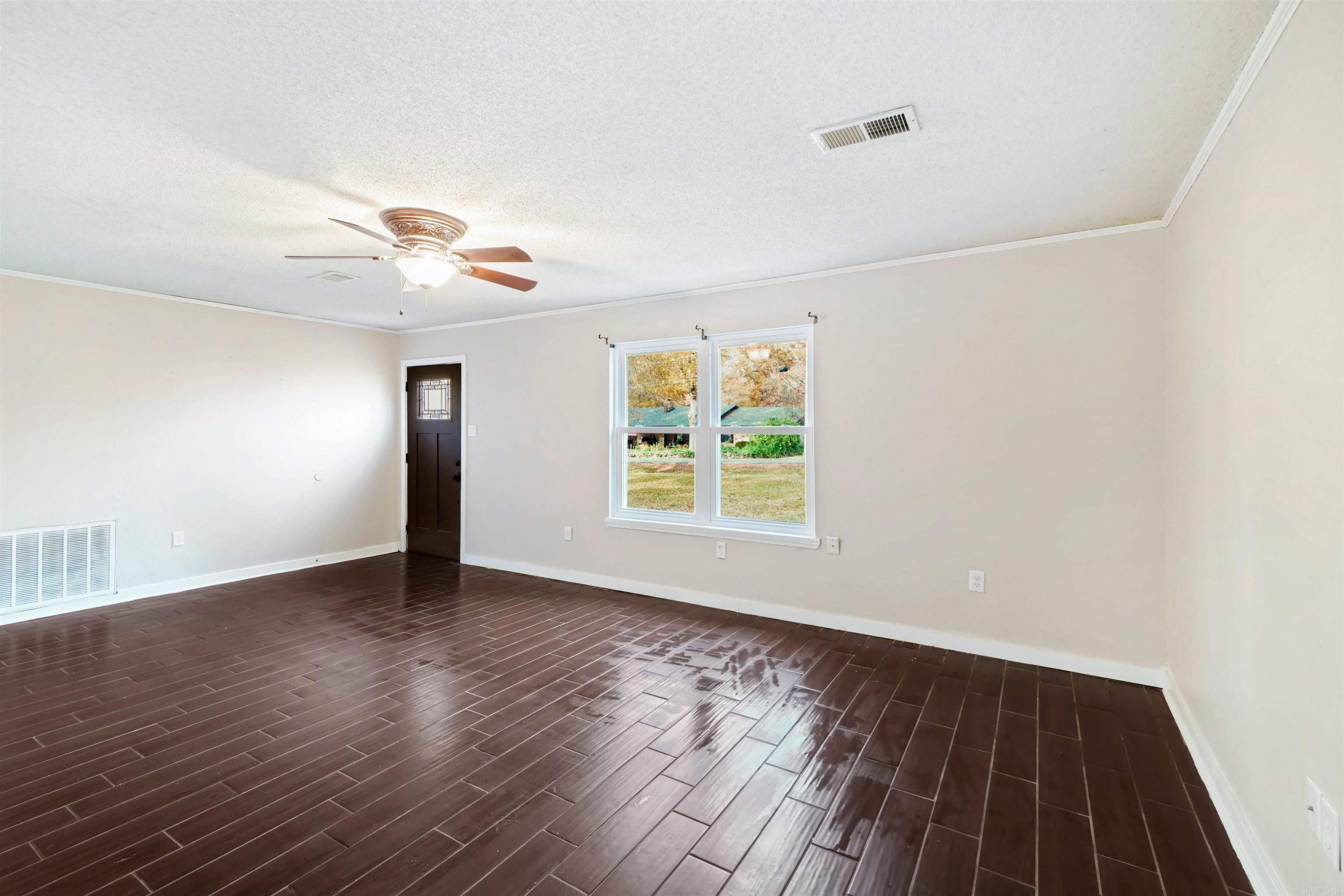 3 Riley Road Conway, AR 72032