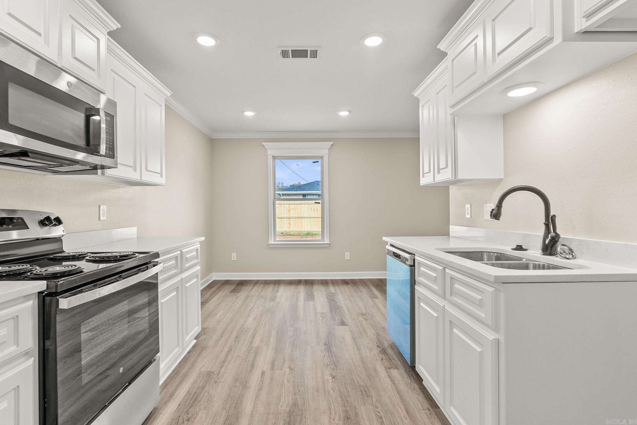 421 W 24th  North Little Rock, AR