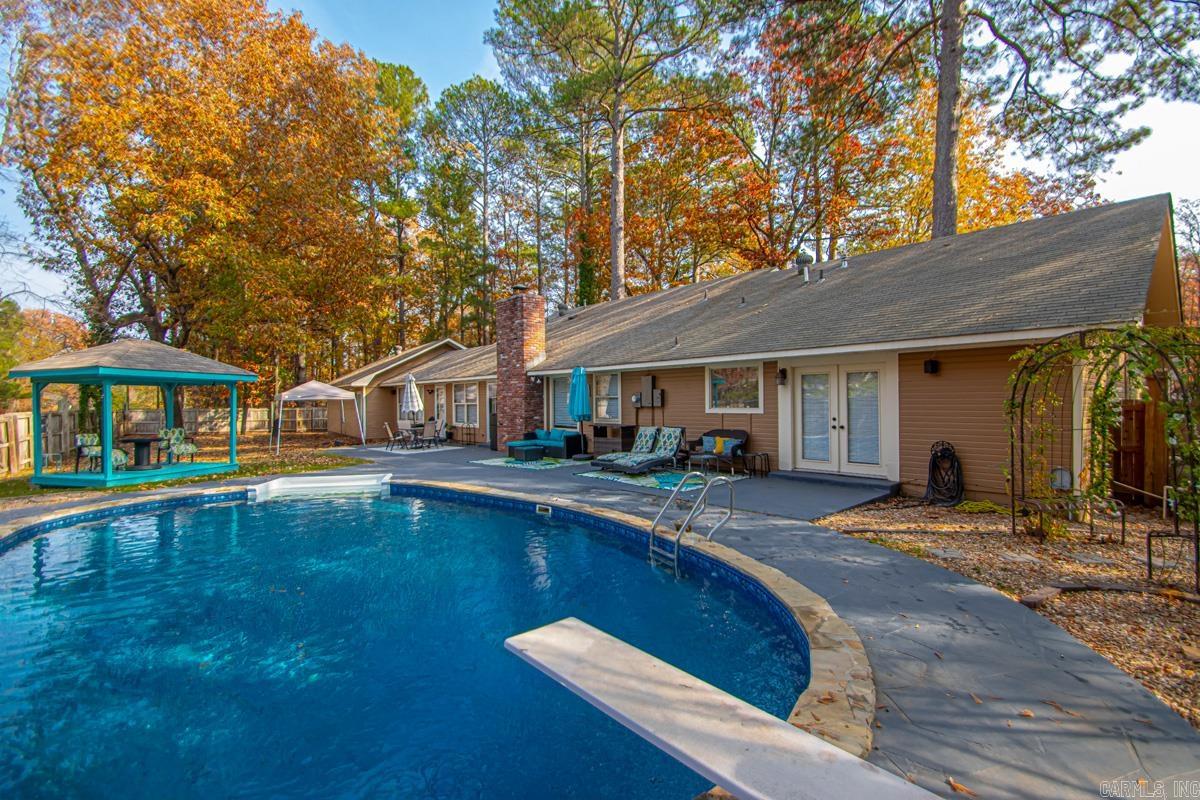 11 Hickory Court Little Rock, AR 72210